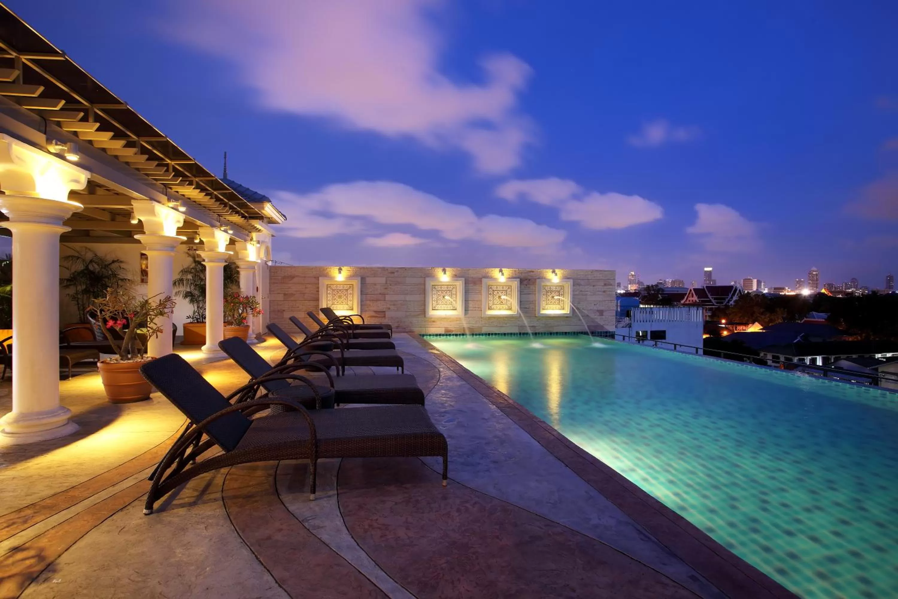 Swimming pool in Chillax Resort
