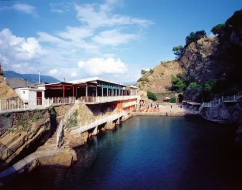 Swimming pool in Grand Hotel Dei Castelli