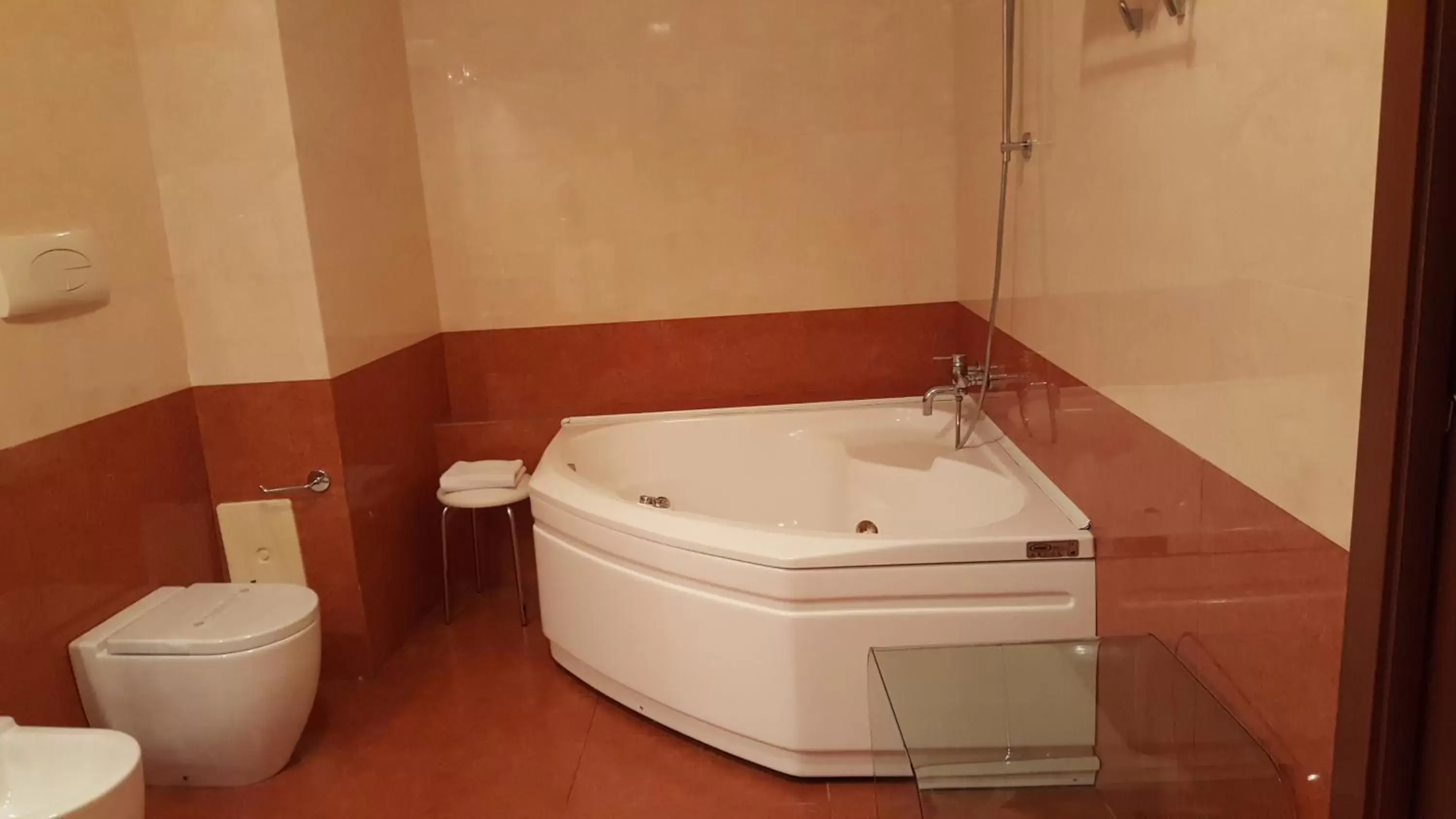 Bathroom in Hotel Villa Traiano Bathroom in Hotel Villa Traiano