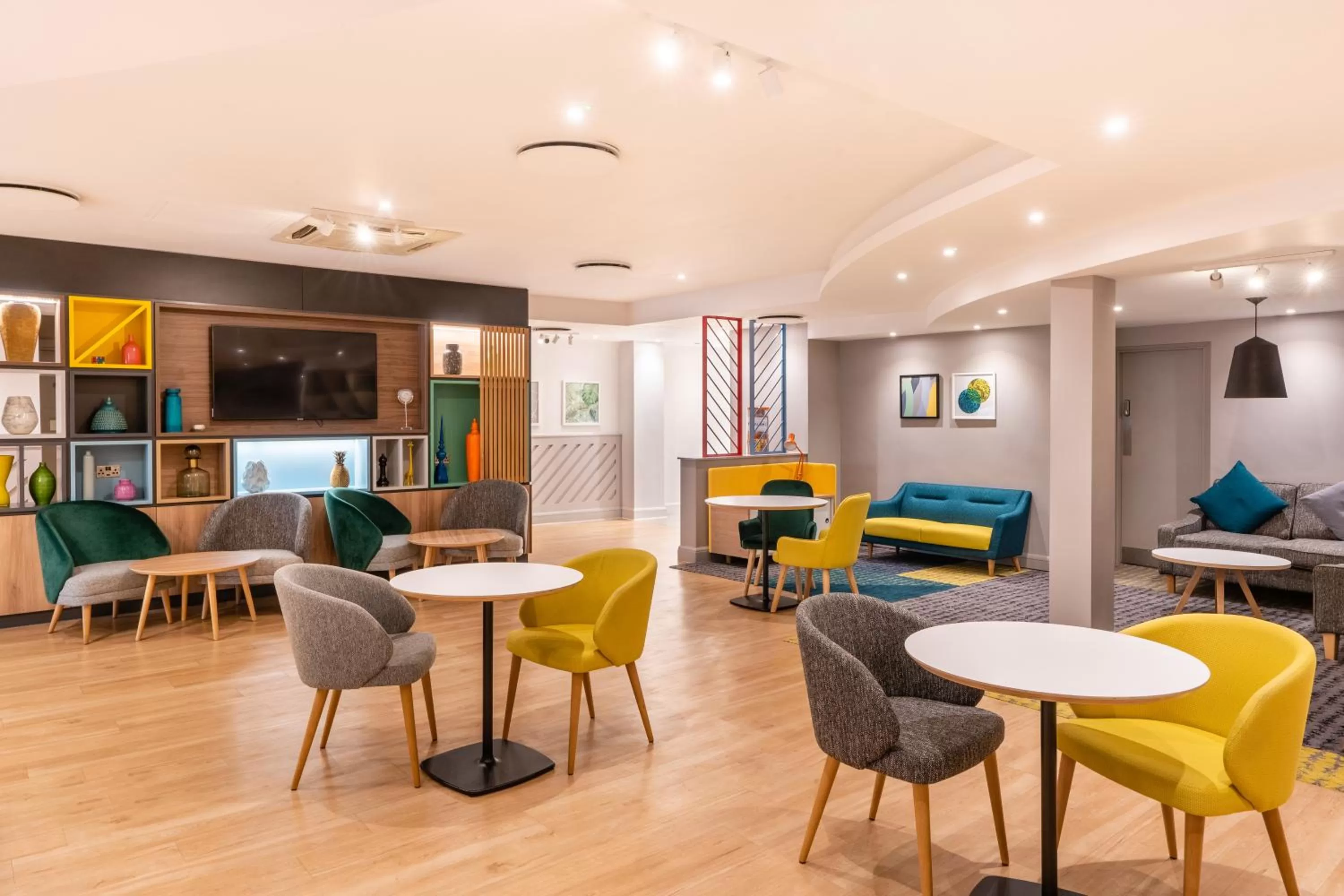 Restaurant/places to eat in Holiday Inn London-Bexley by IHG