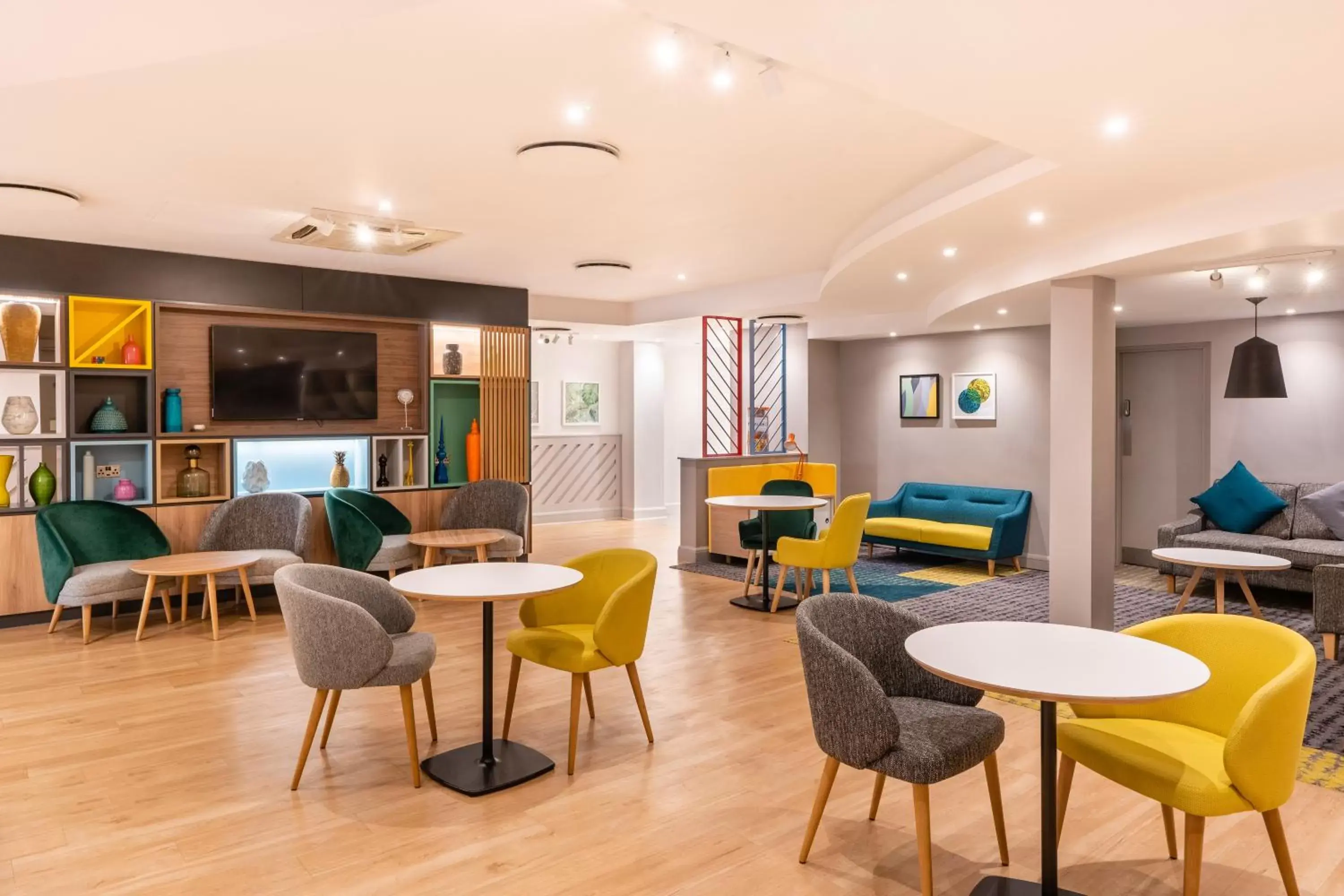 Restaurant/places to eat in Holiday Inn London-Bexley by IHG Restaurant/places to eat in Holiday Inn London-Bexley by IHG