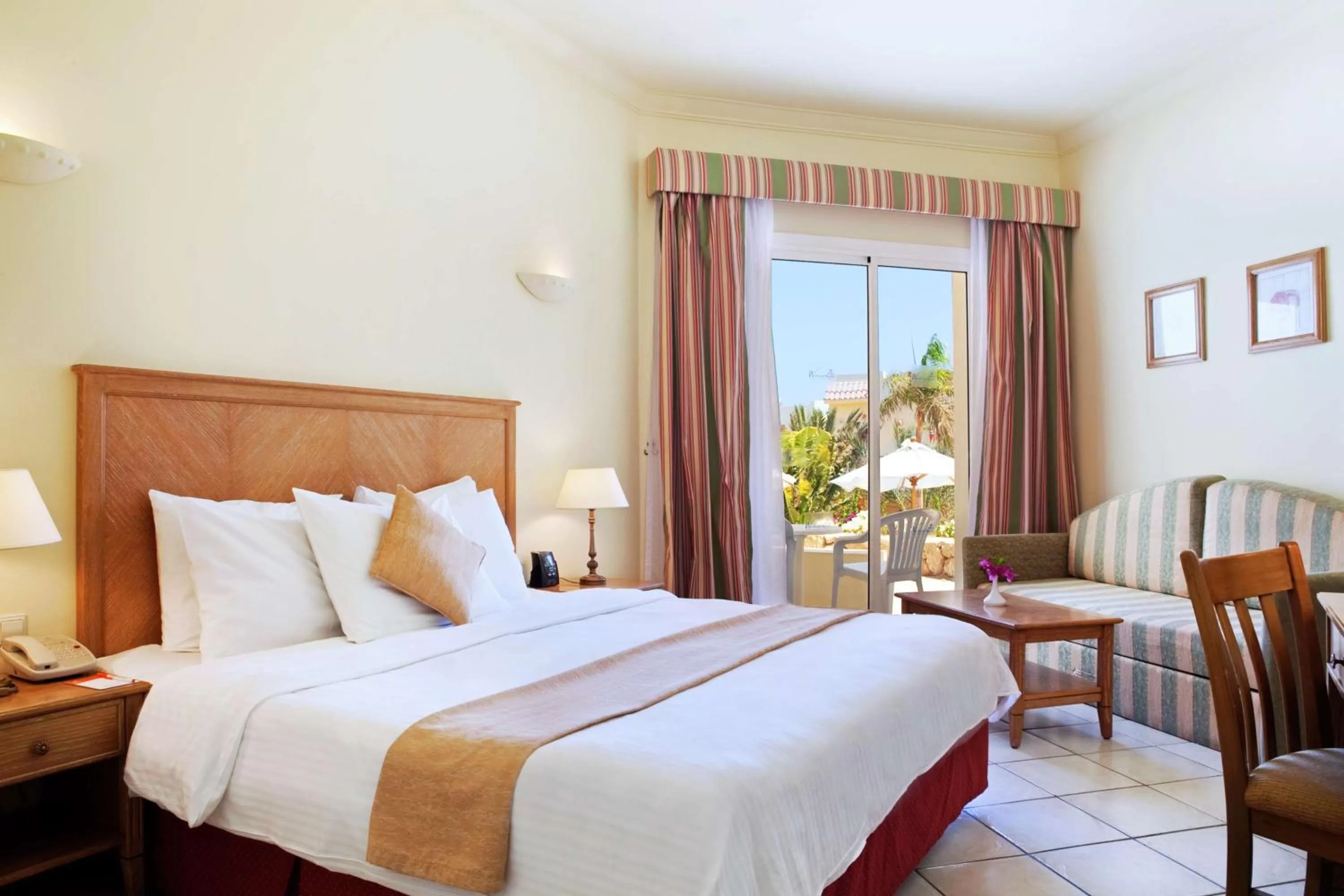 King Room in DoubleTree by Hilton Sharks Bay Resort