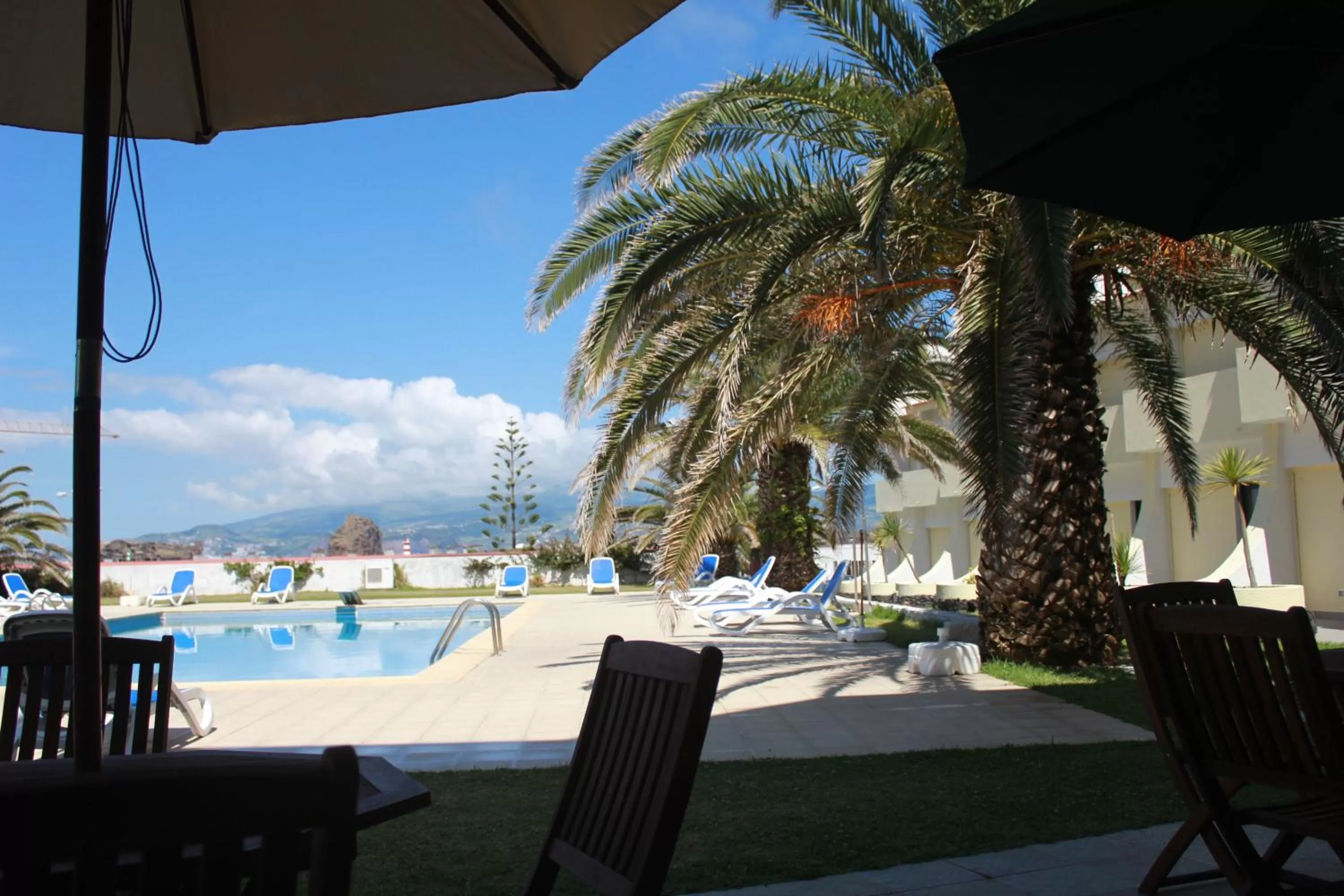 Swimming pool in Hotel Caravelas