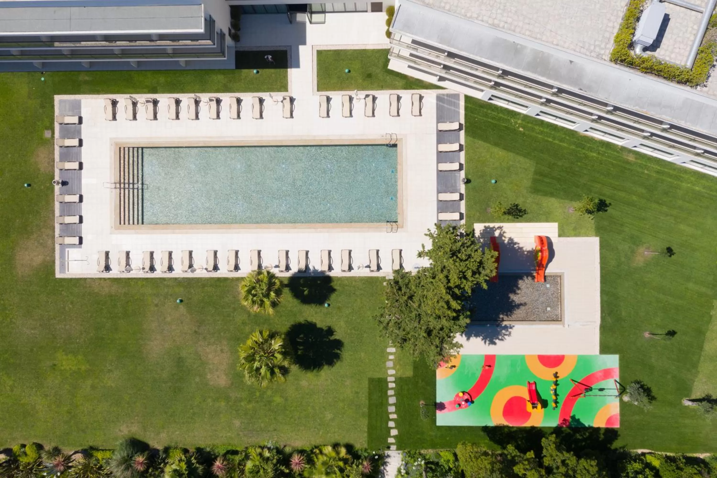 Swimming pool in Vila Gale Collection Palácio dos Arcos
