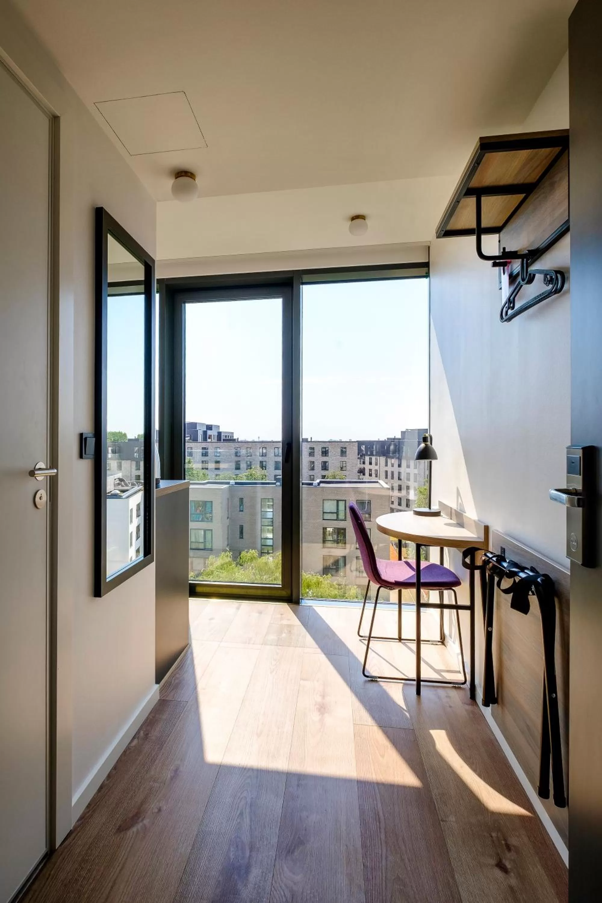 Premier Apartment with Sea View in Go Hotel City Apartments
