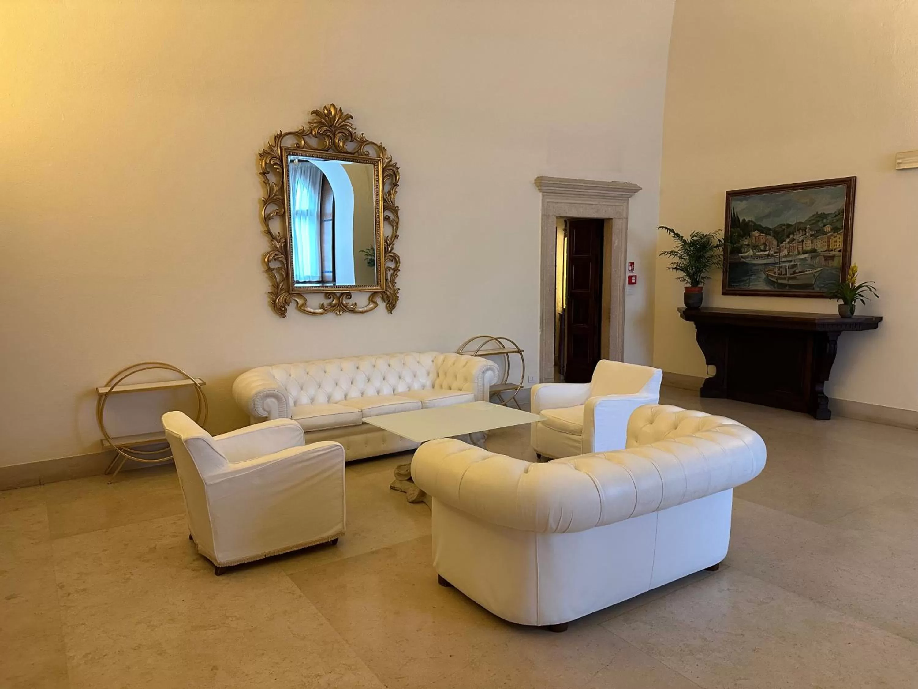 Lounge or bar in Grand Hotel Dei Castelli