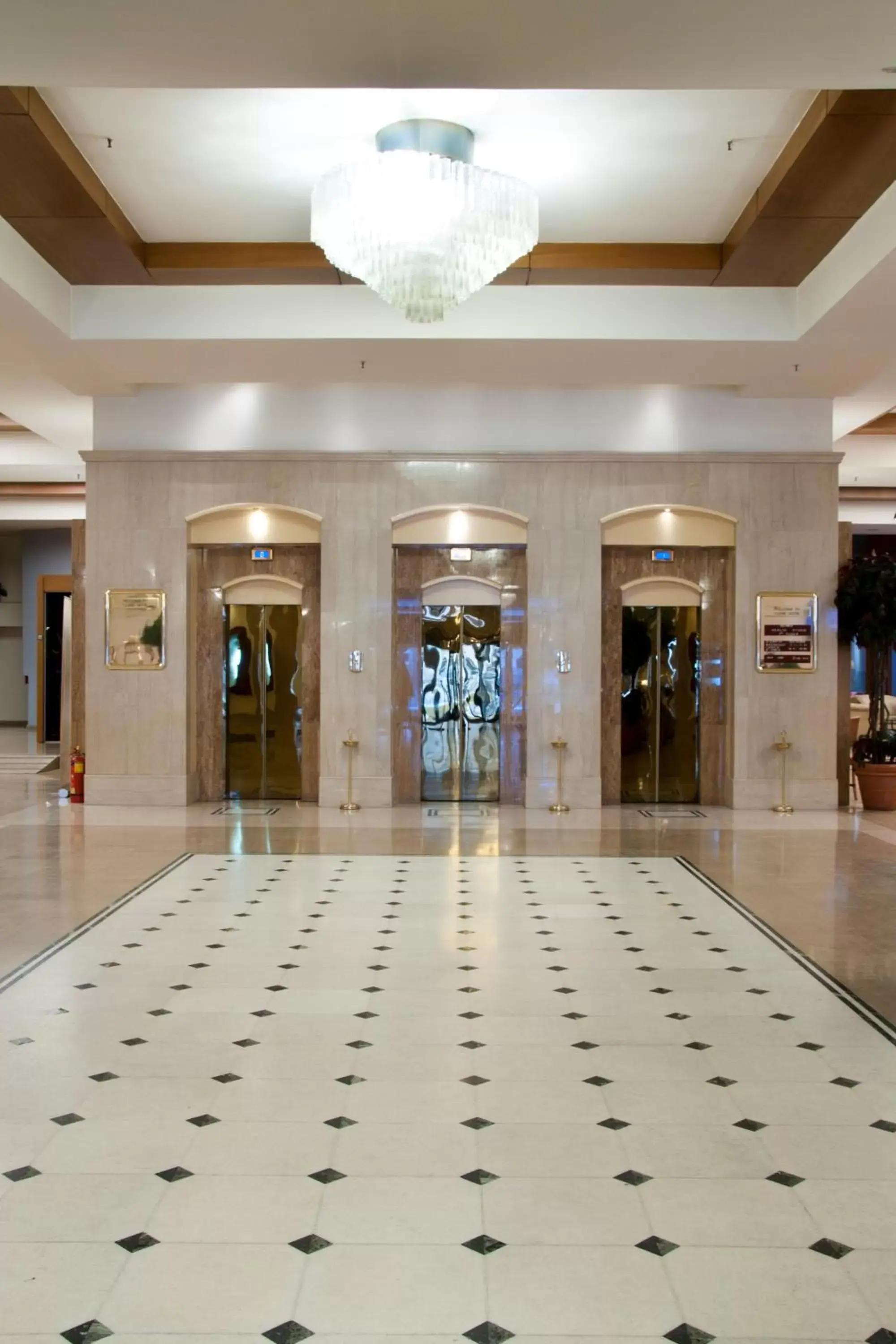 Lobby or reception in Capsis Hotel Thessaloniki Lobby or reception in Capsis Hotel Thessaloniki