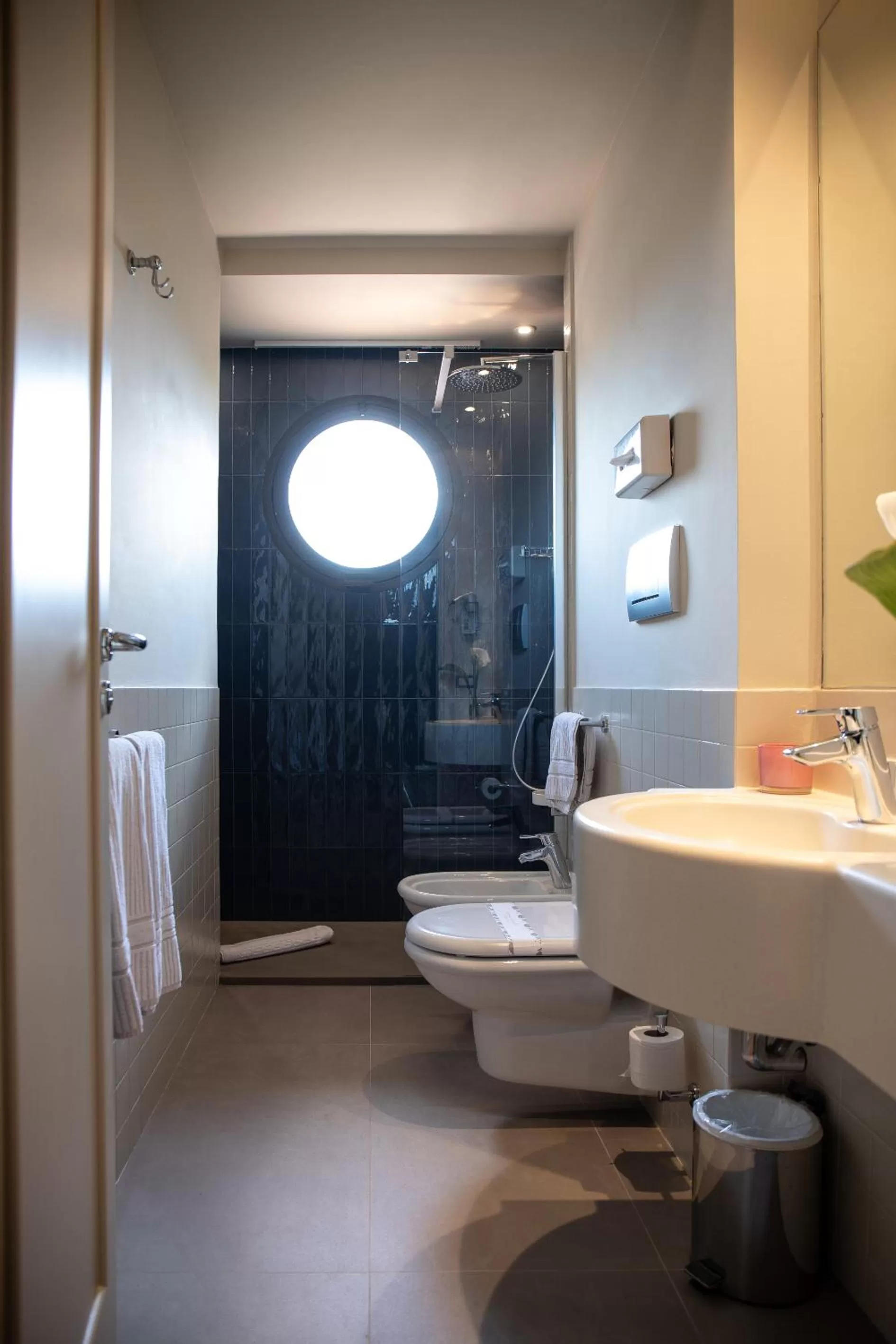 Shower in Dal Moro Gallery Hotel