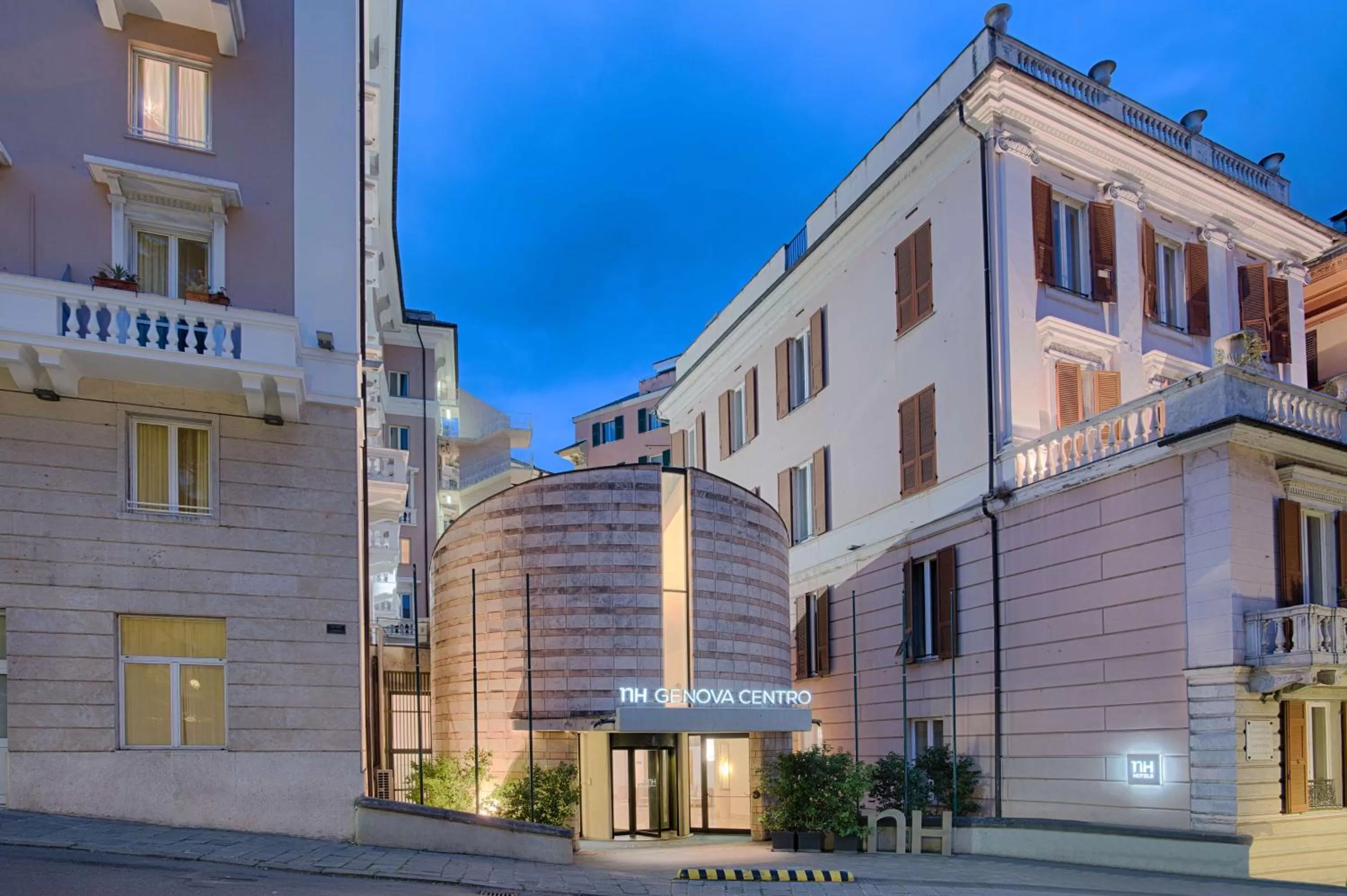 Property building in NH Genova Centro