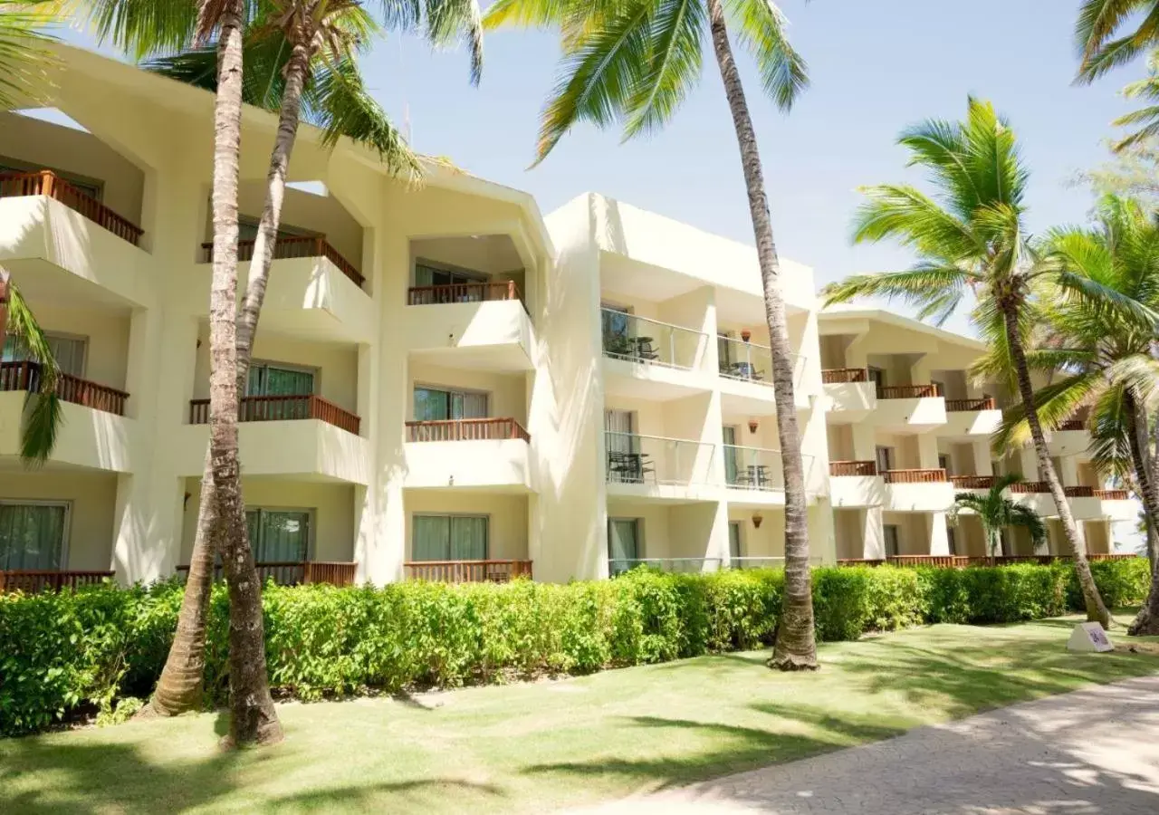 Property building in Impressive Punta Cana - All Inclusive Property building in Impressive Punta Cana - All Inclusive