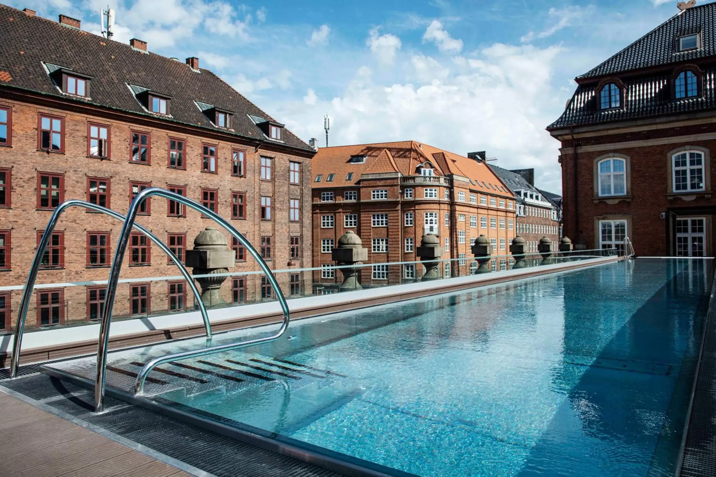 Swimming pool in Villa Copenhagen Swimming pool in Villa Copenhagen