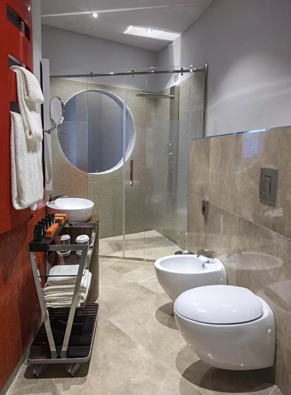 Toilet in Borgo San Barbato Resort Spa & Golf