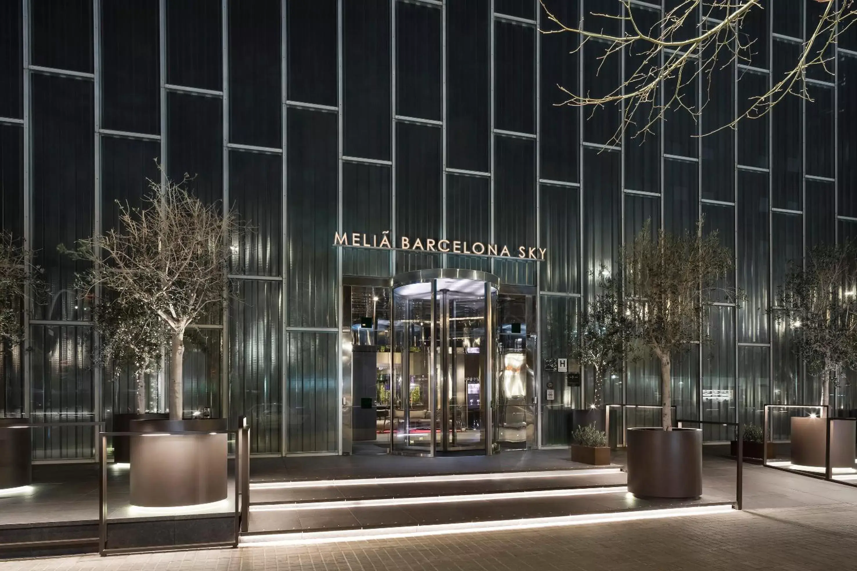 Facade/entrance in Melia Barcelona Sky 4* Sup Facade/entrance in Melia Barcelona Sky 4* Sup