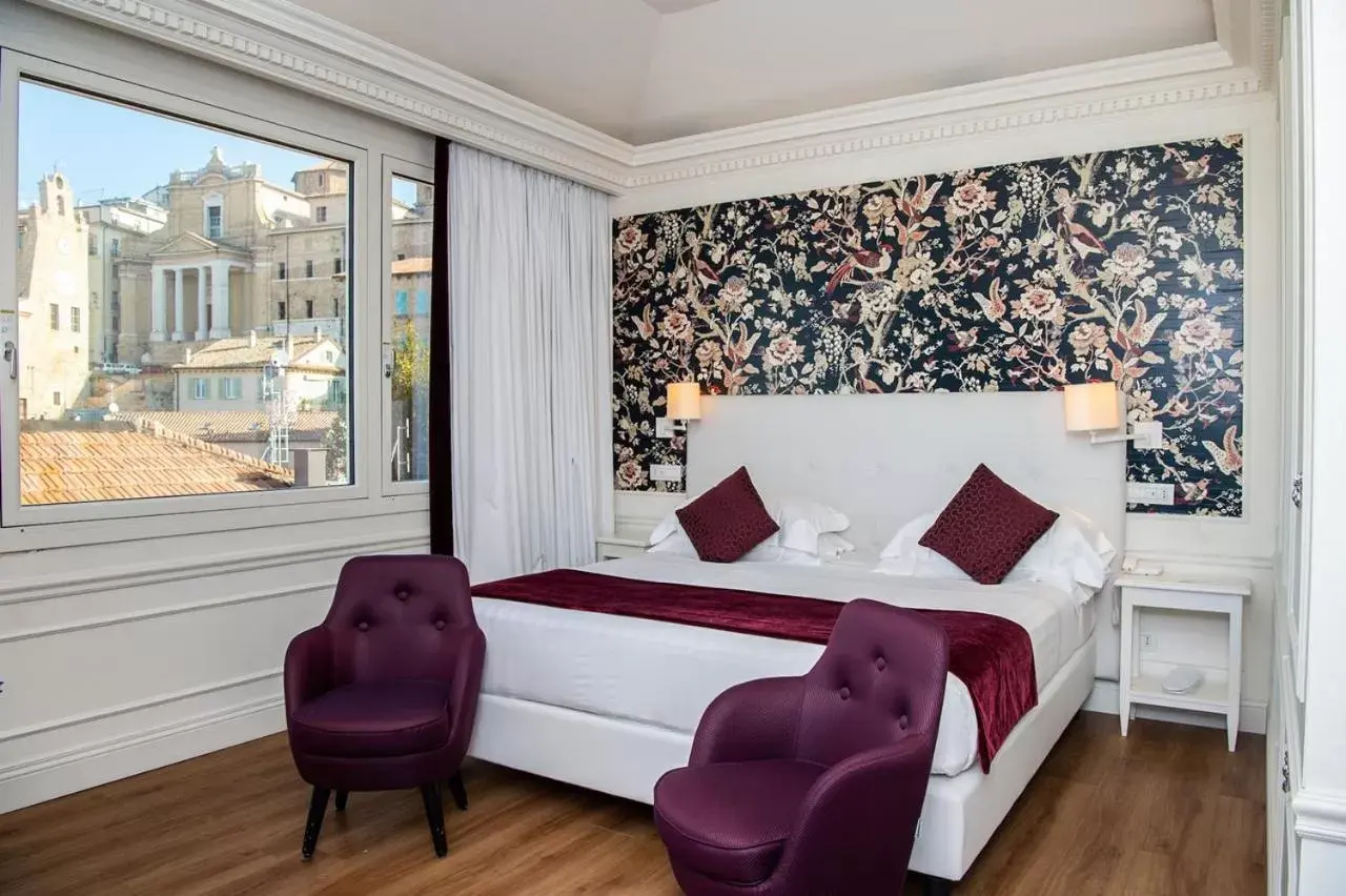 Photo of the whole room, Bed in Grand Hotel Palace Photo of the whole room, Bed in Grand Hotel Palace