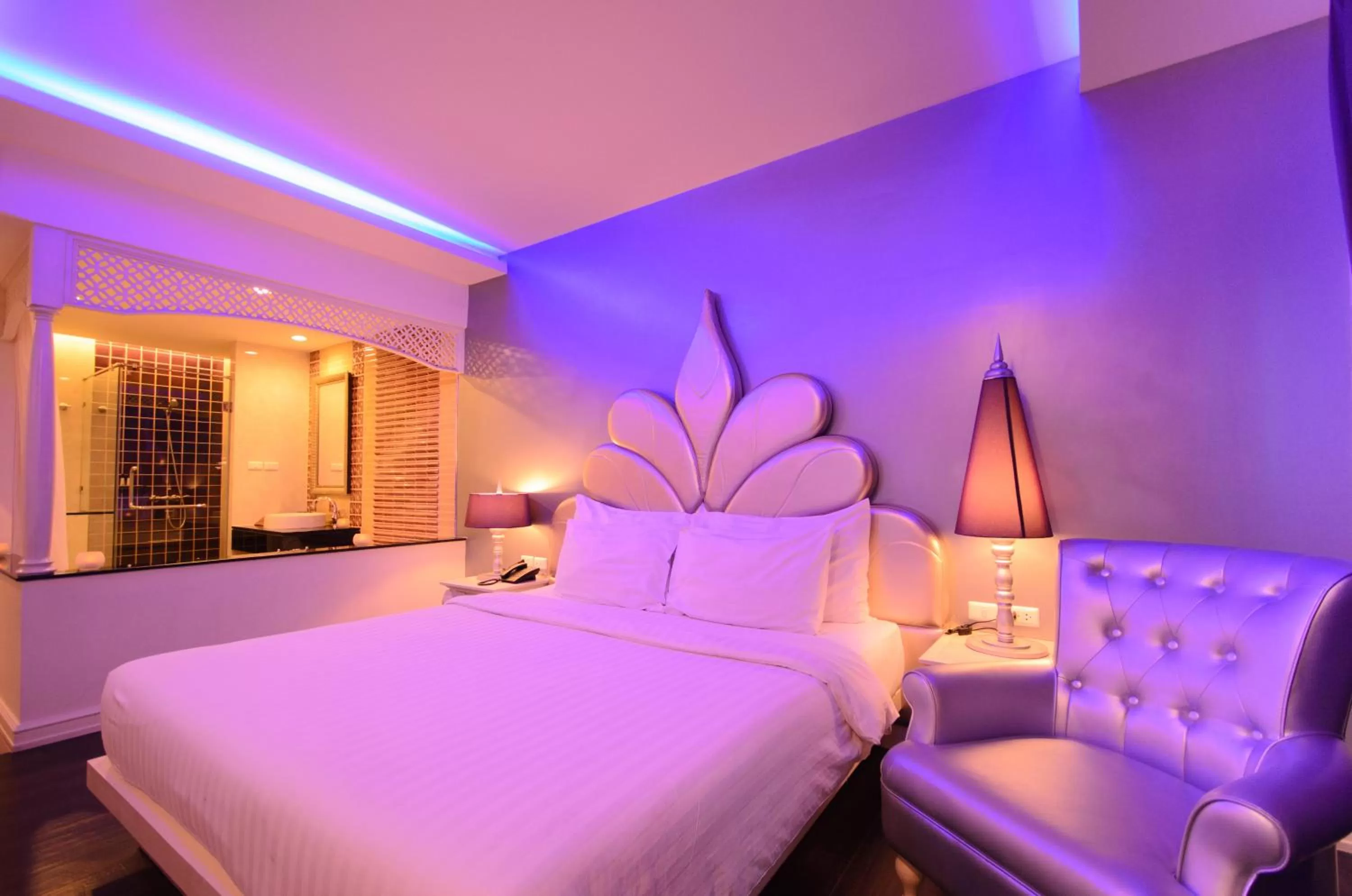 Bedroom, Bed in Chillax Resort