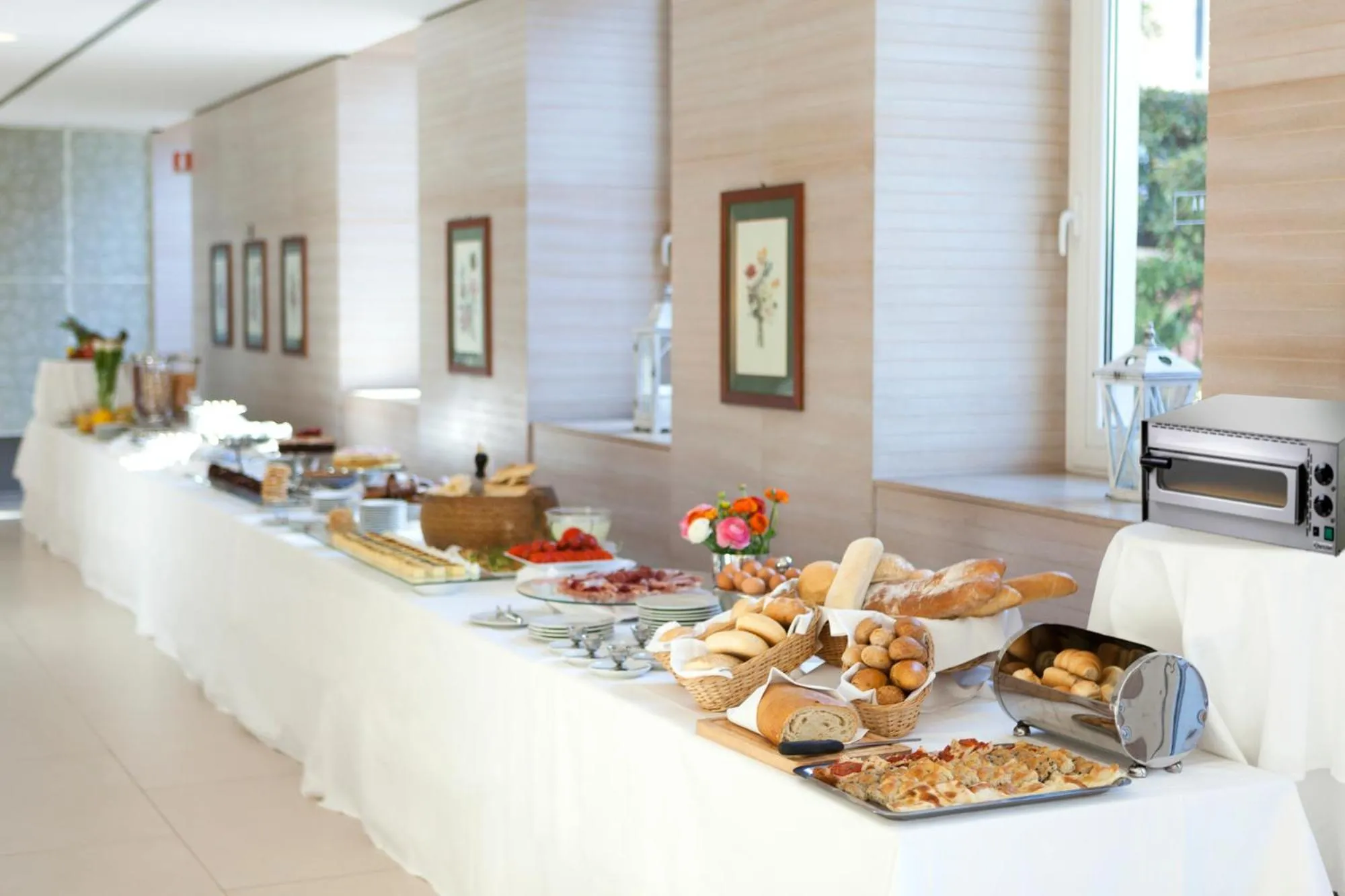 Restaurant/places to eat in Europa Hotel Design Spa 1877