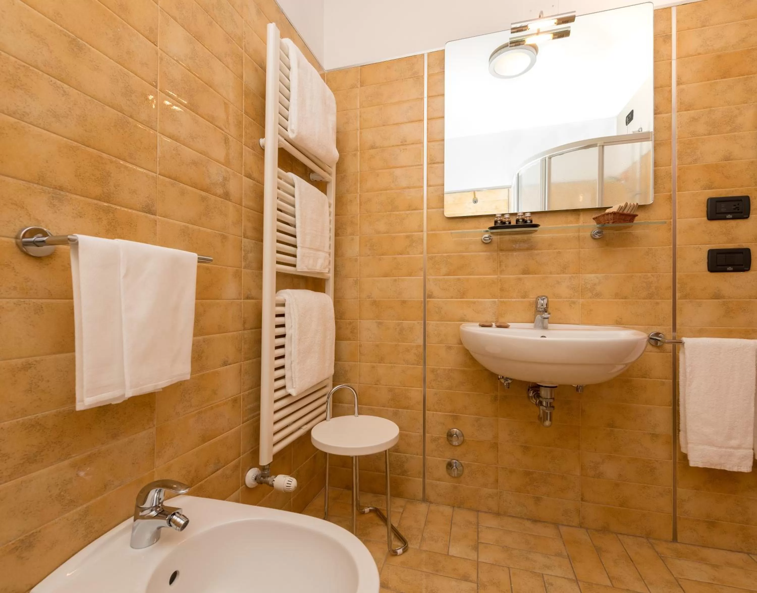 Shower in Hotel Casa Del Pellegrino