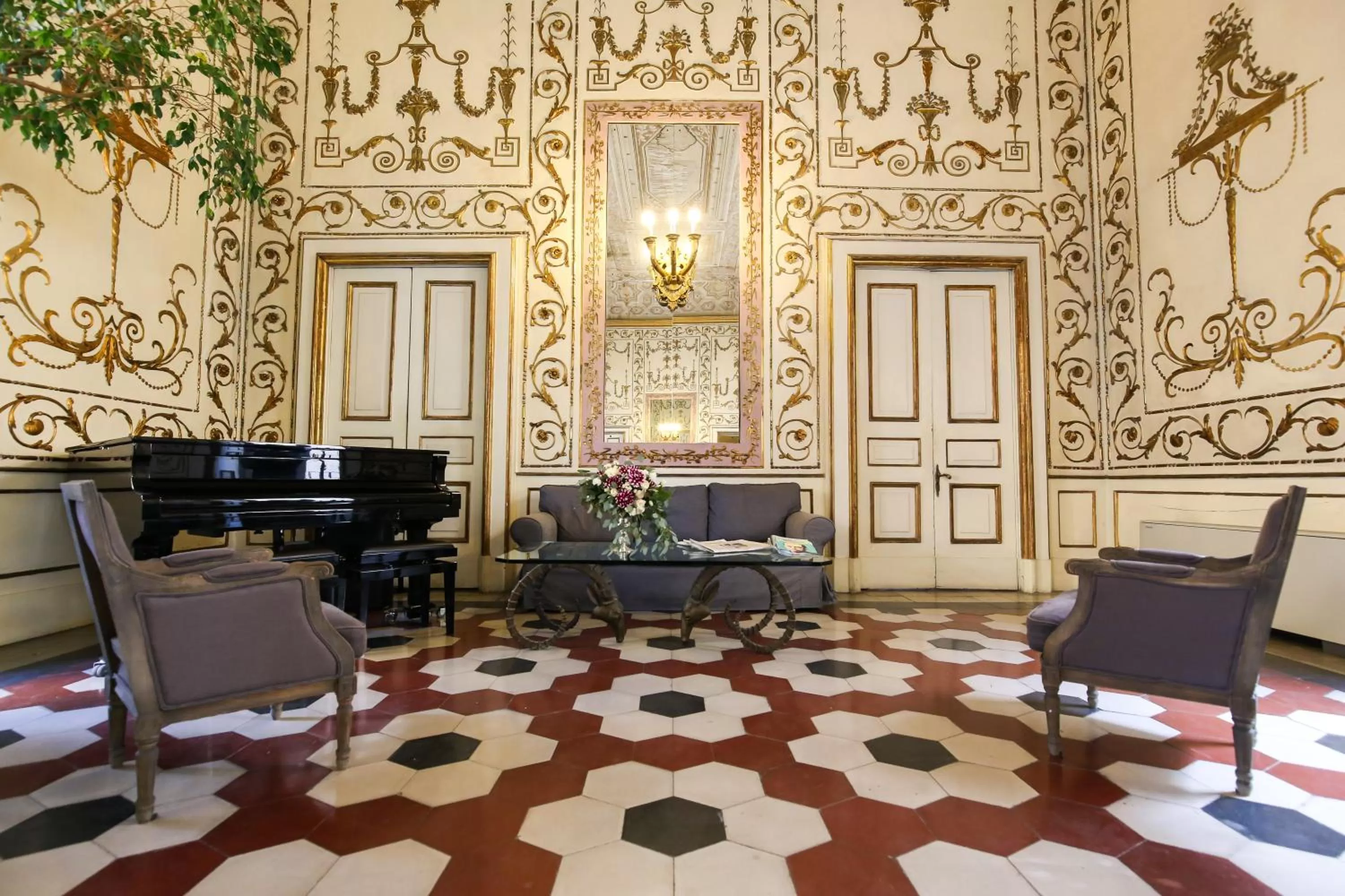 Lounge or bar in Decumani Hotel De Charme