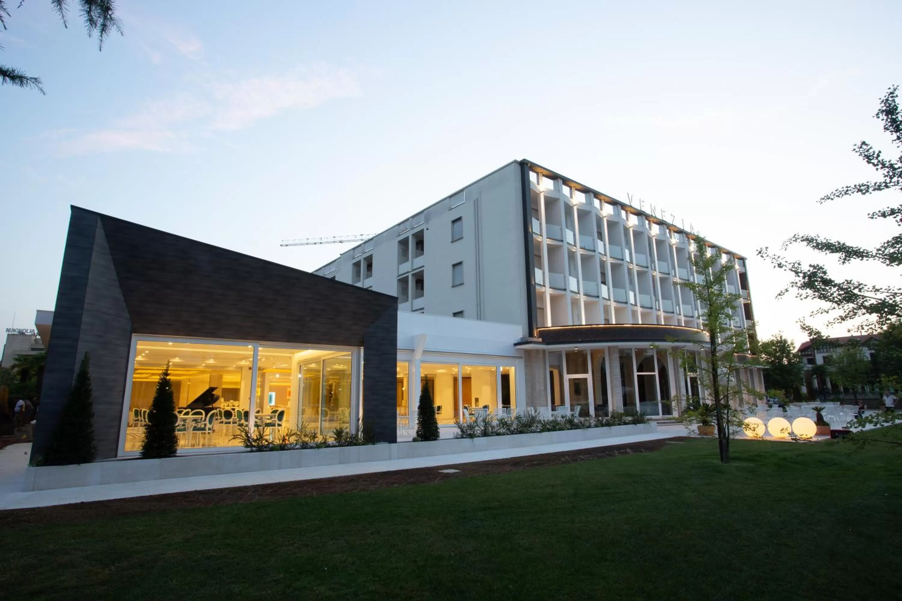 Facade/entrance in Hotel Terme Venezia