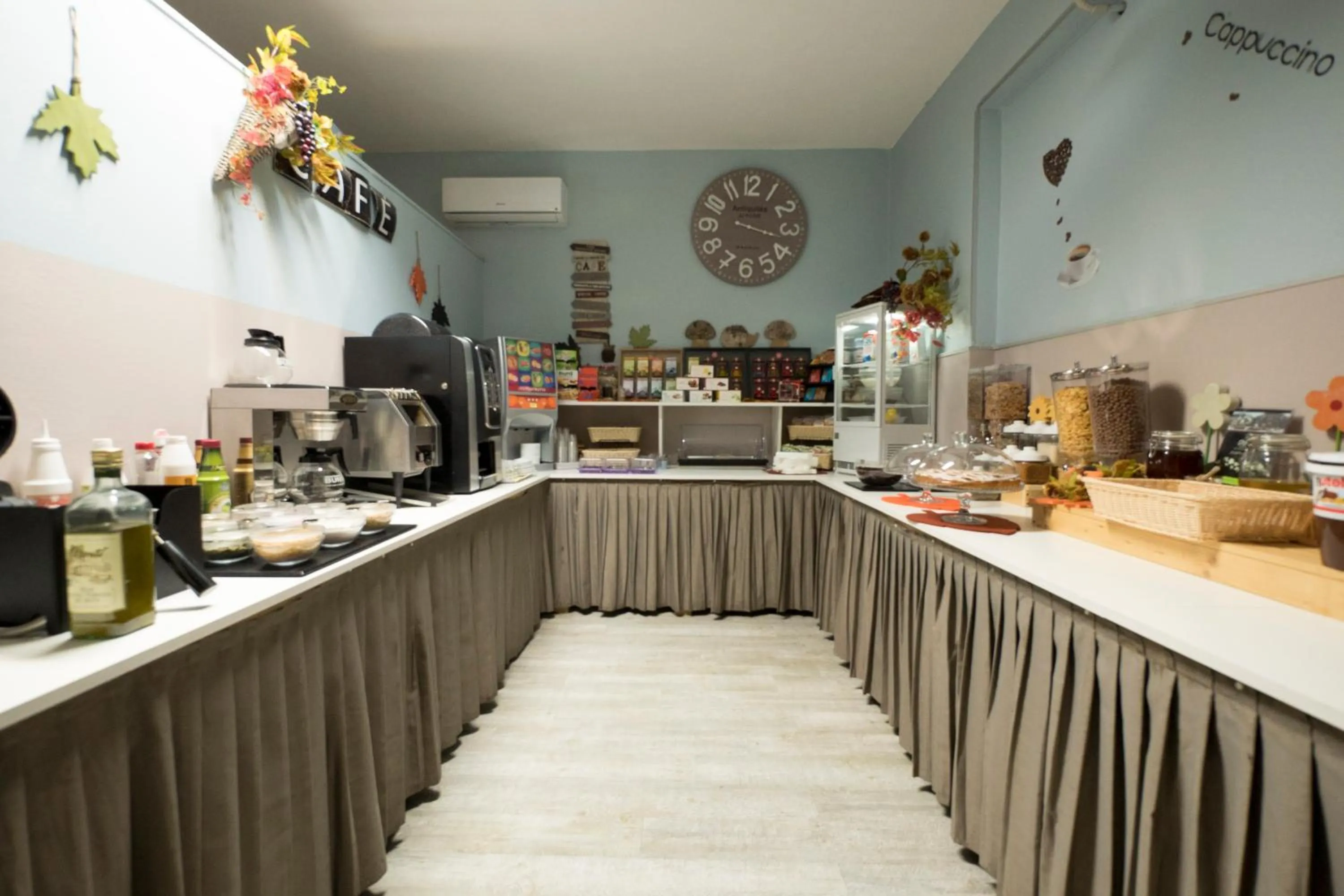 Continental breakfast in Albergo Serena