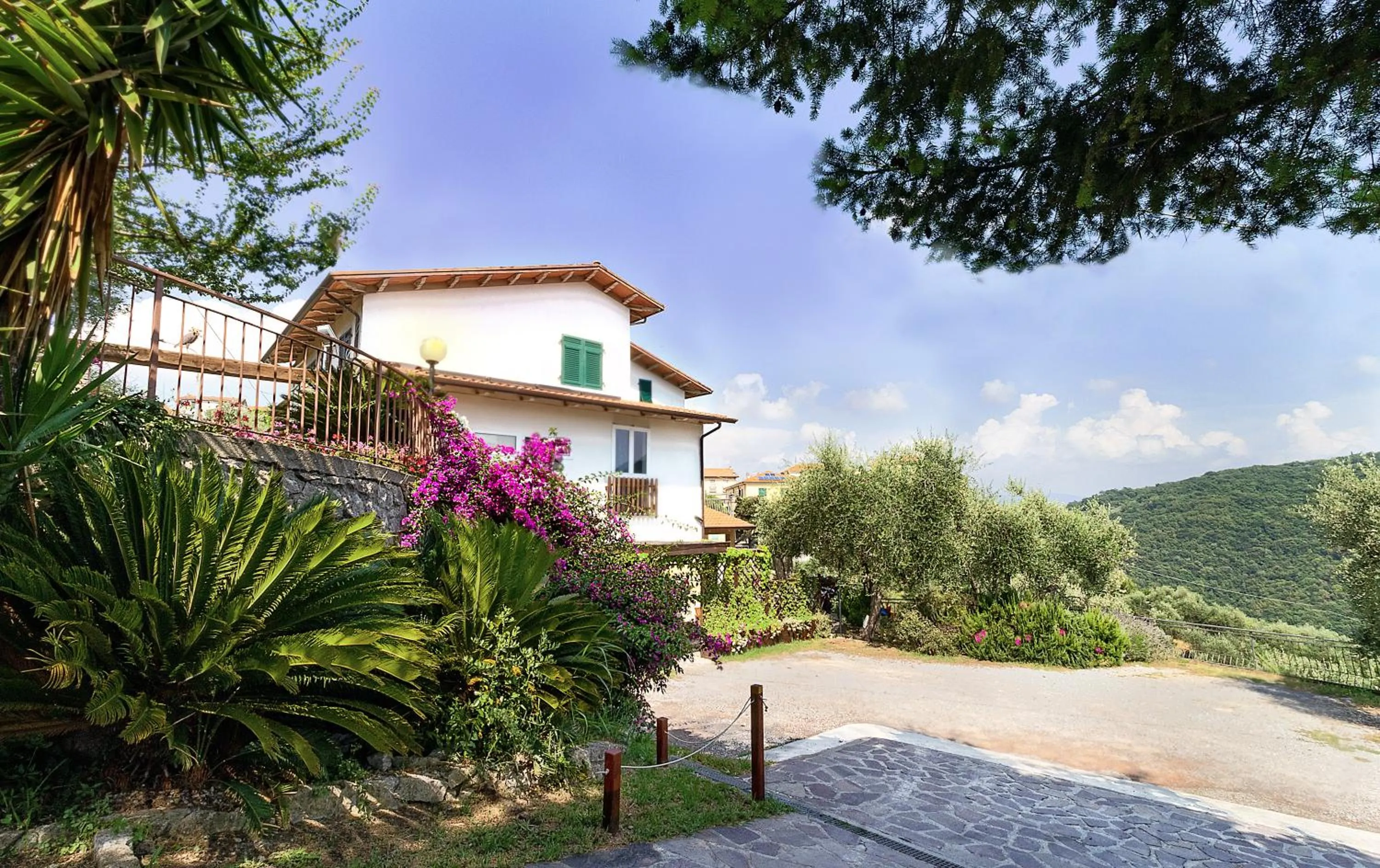 Property building in Albergo Serena