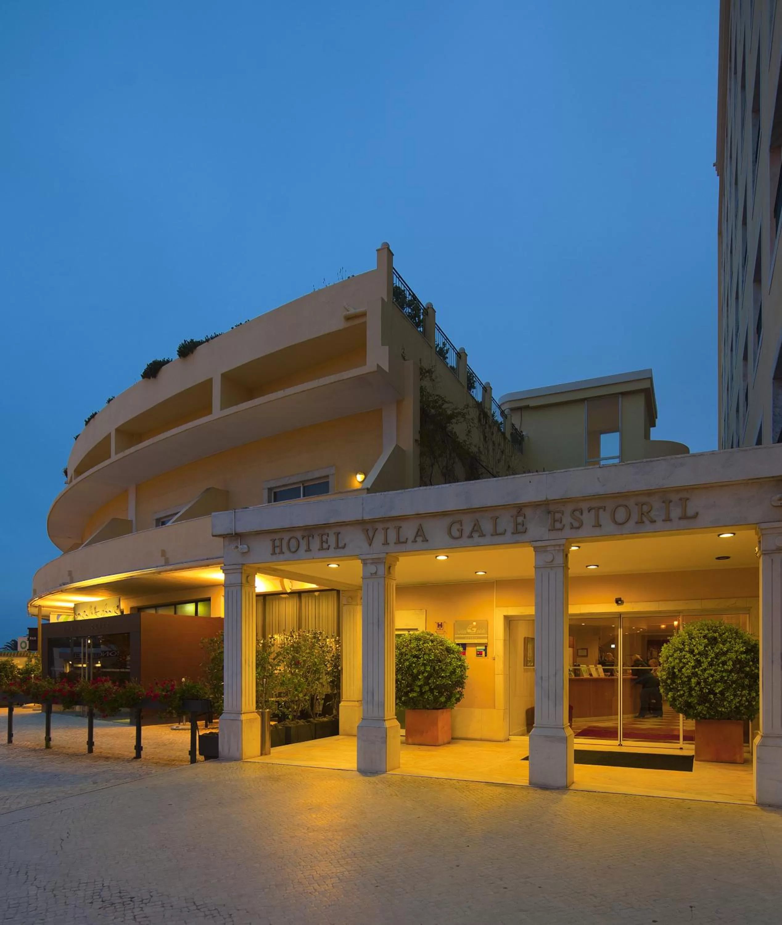 Facade/entrance in Vila Galé Estoril