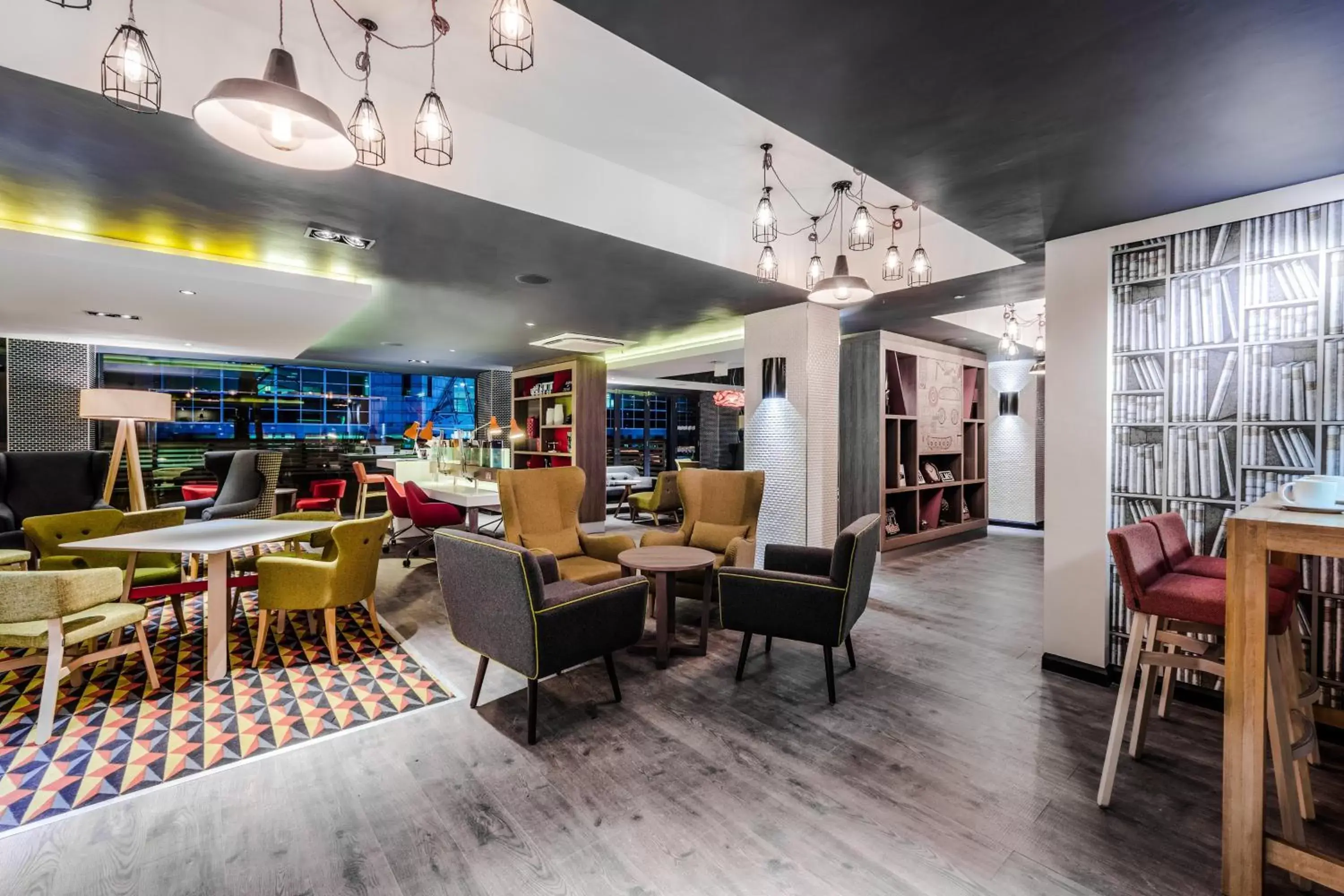 Lobby or reception in Holiday Inn London Watford Junction by IHG Lobby or reception in Holiday Inn London Watford Junction by IHG