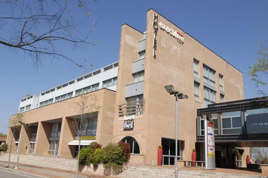 Executive Hotel Executive Hotel