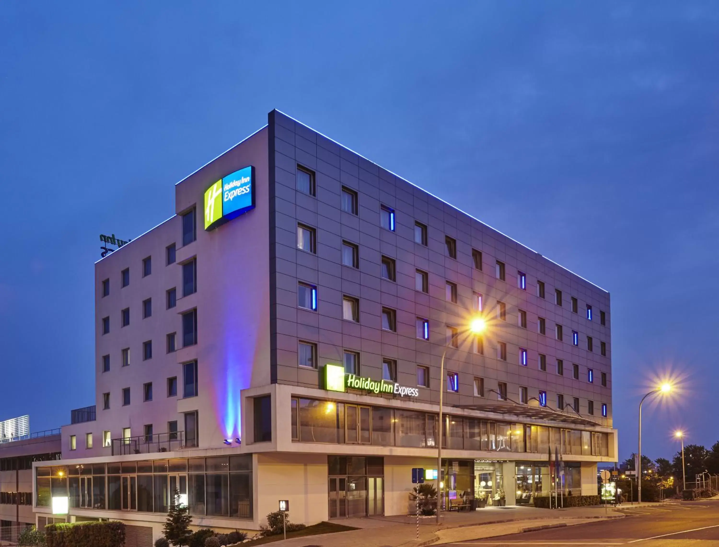 Holiday Inn Express Lisbon Alfragide by IHG Holiday Inn Express Lisbon Alfragide by IHG