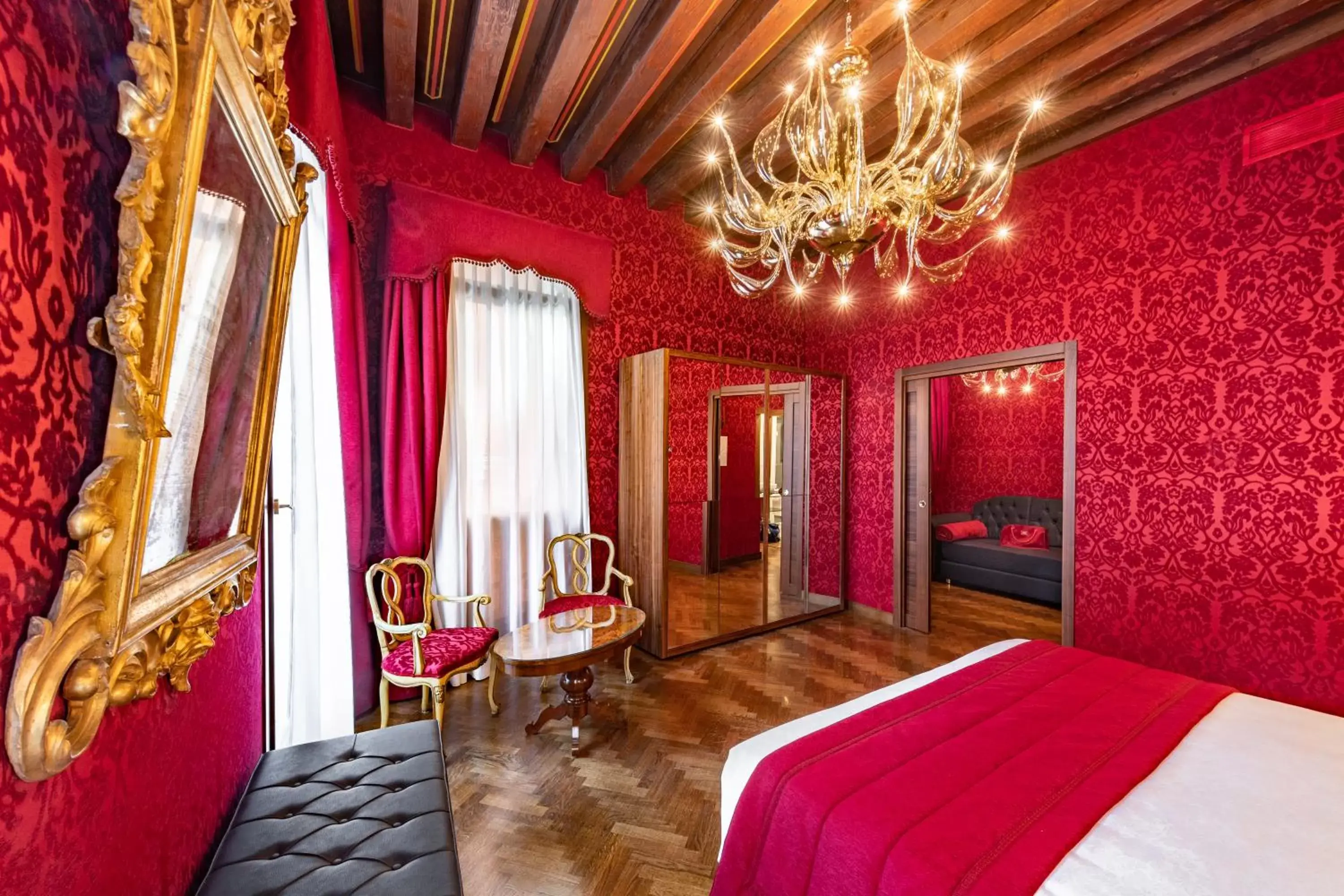 Palazzo San Lorenzo Palazzo San Lorenzo