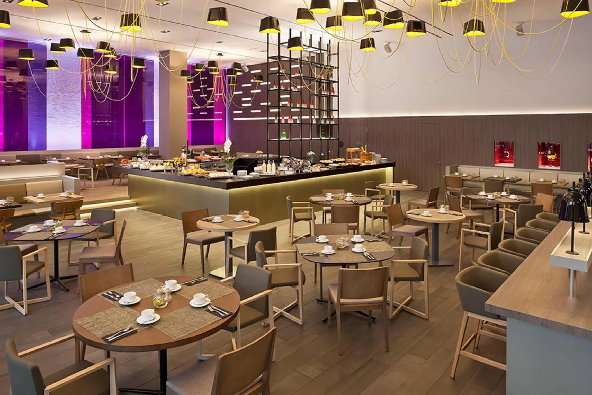 Food and drinks in Melia Barcelona Sky 4* Sup