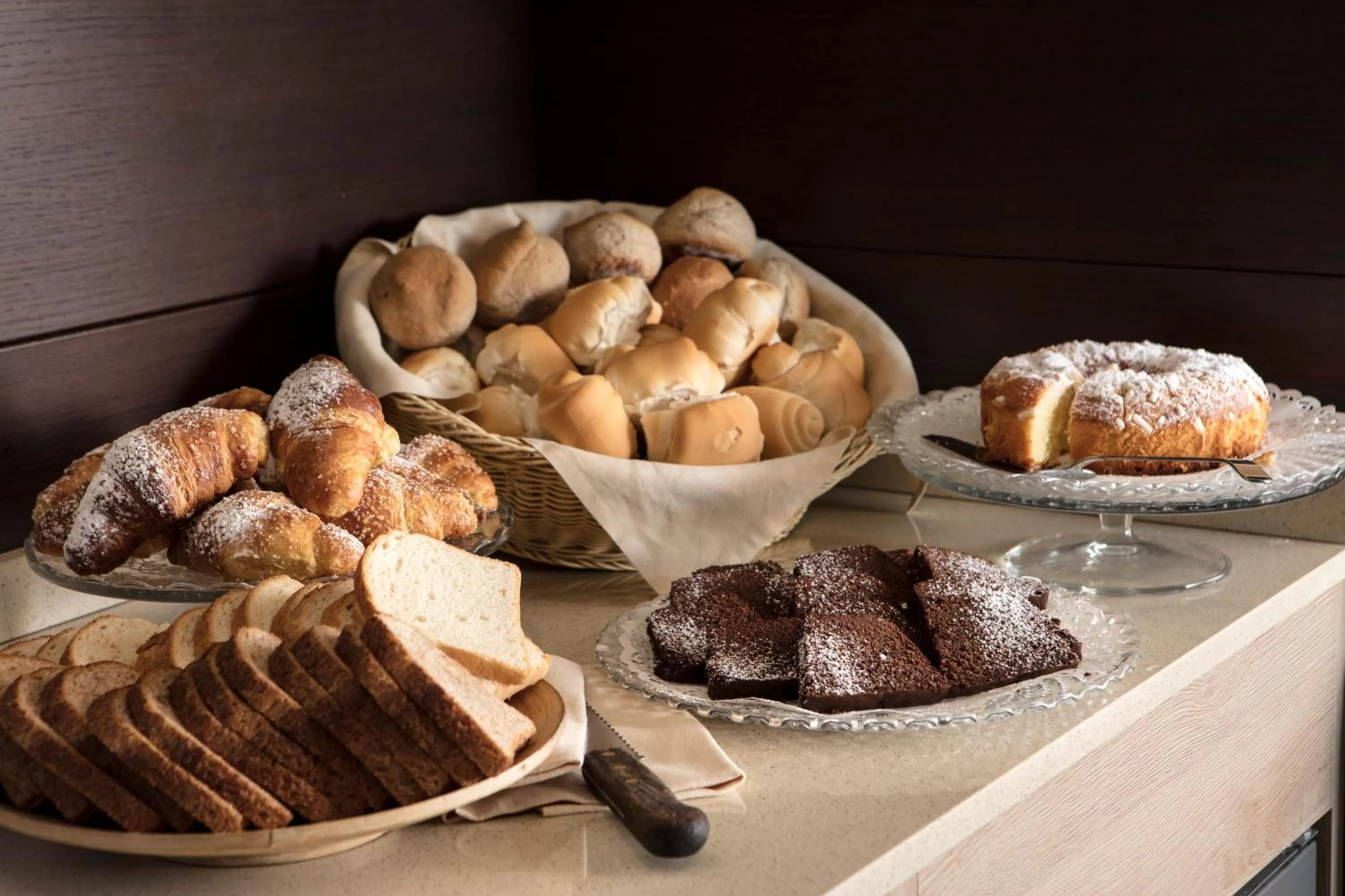 Breakfast in Smart Hotel Holiday