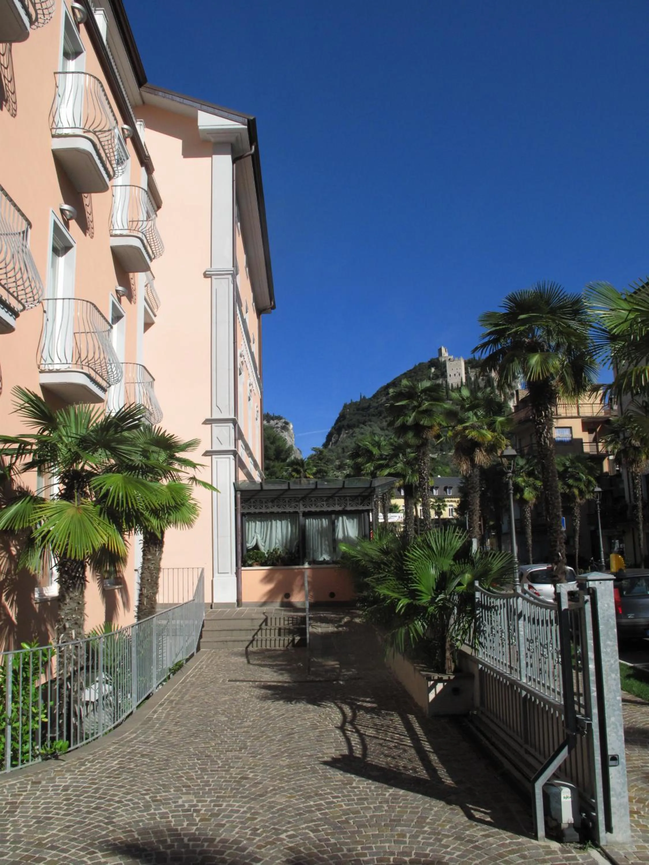Facade/entrance in Hotel Olivo