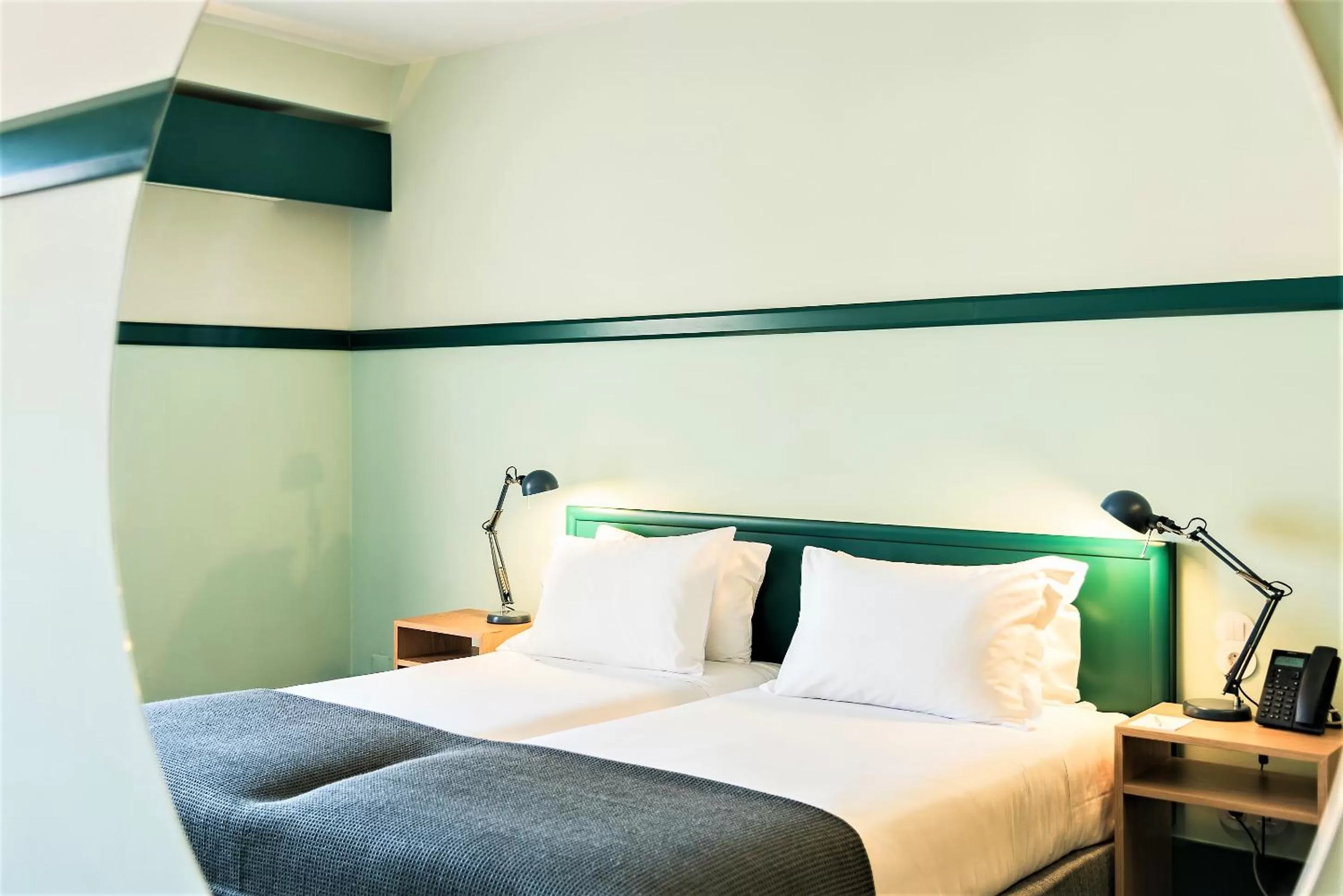 Holiday Inn Express & Suites Lisbon - Príncipe Real by IHG