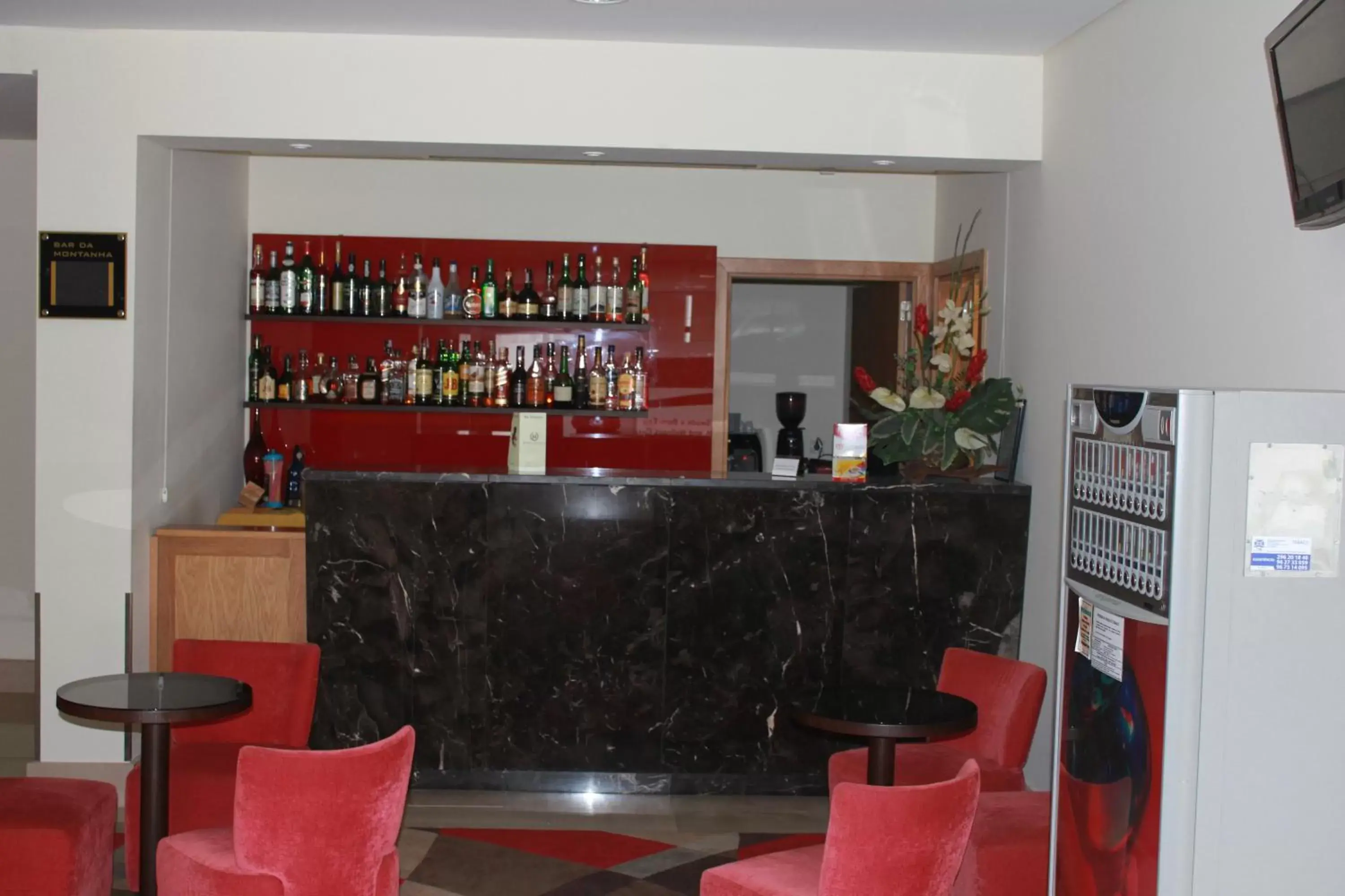 Lounge or bar in Hotel Caravelas Lounge or bar in Hotel Caravelas