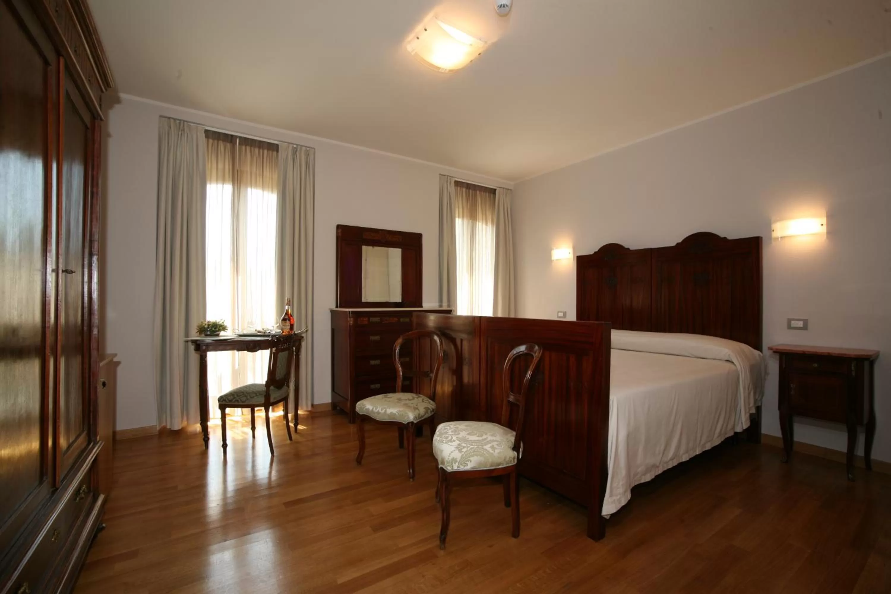 Bedroom, Bed in Grand Hotel Dei Castelli