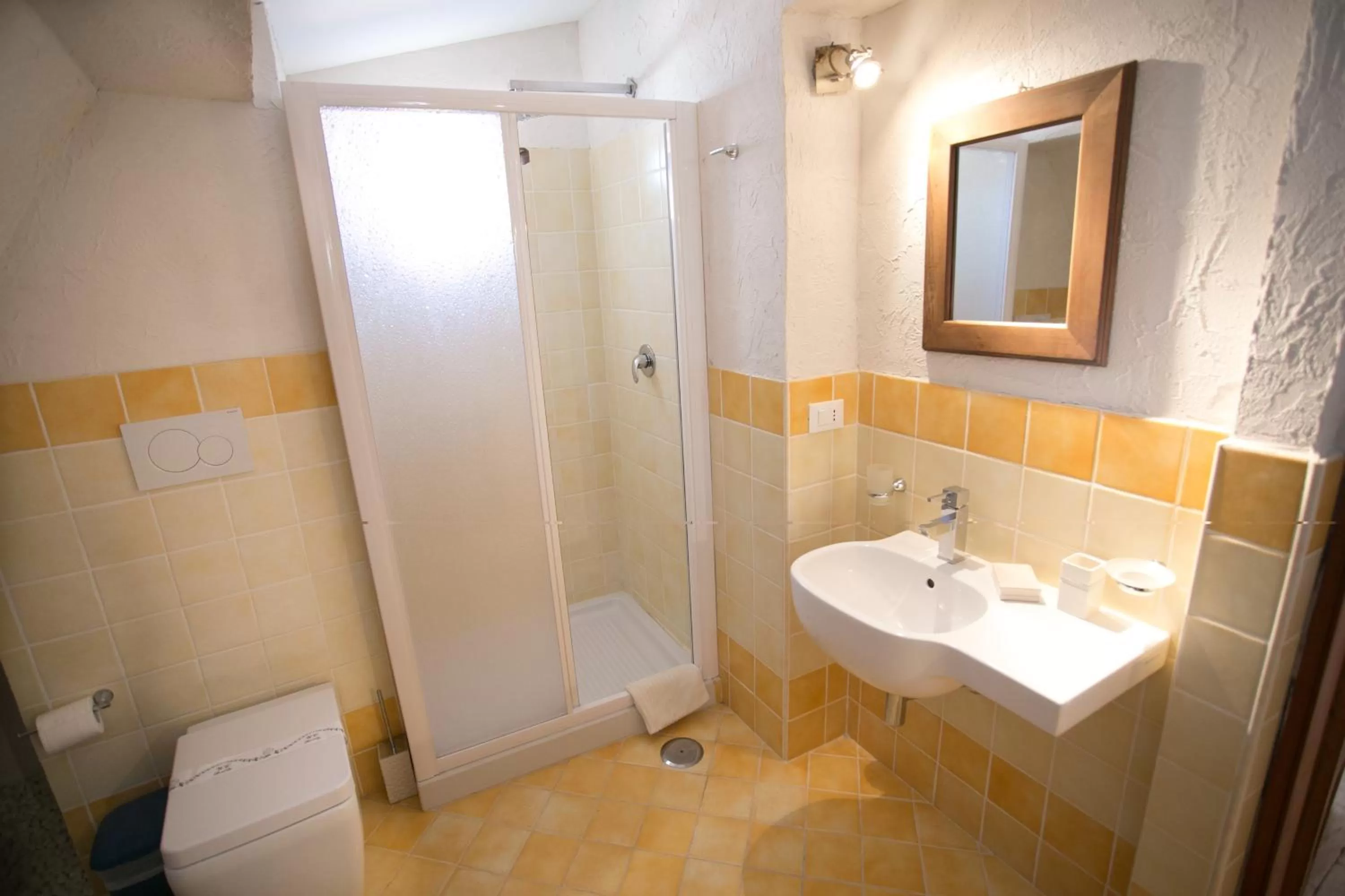 Shower in Hotel Villa Antica Tropea