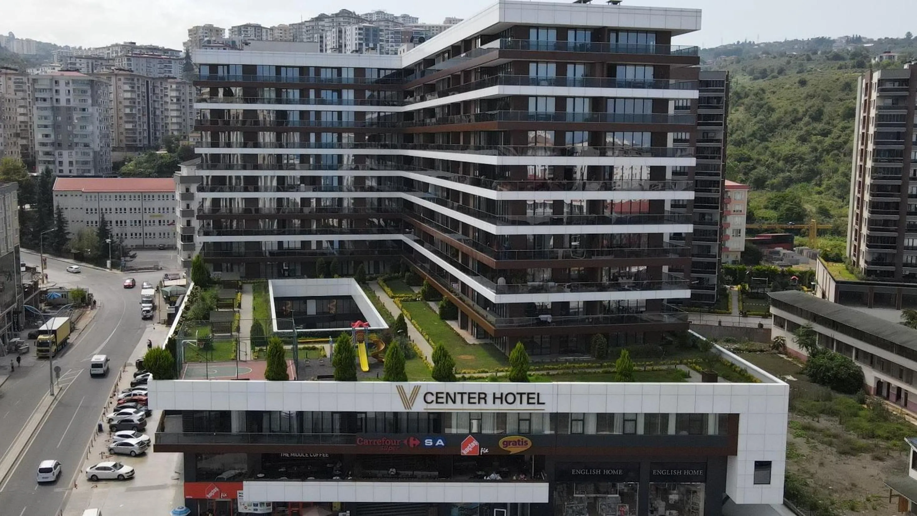 V Center Hotel