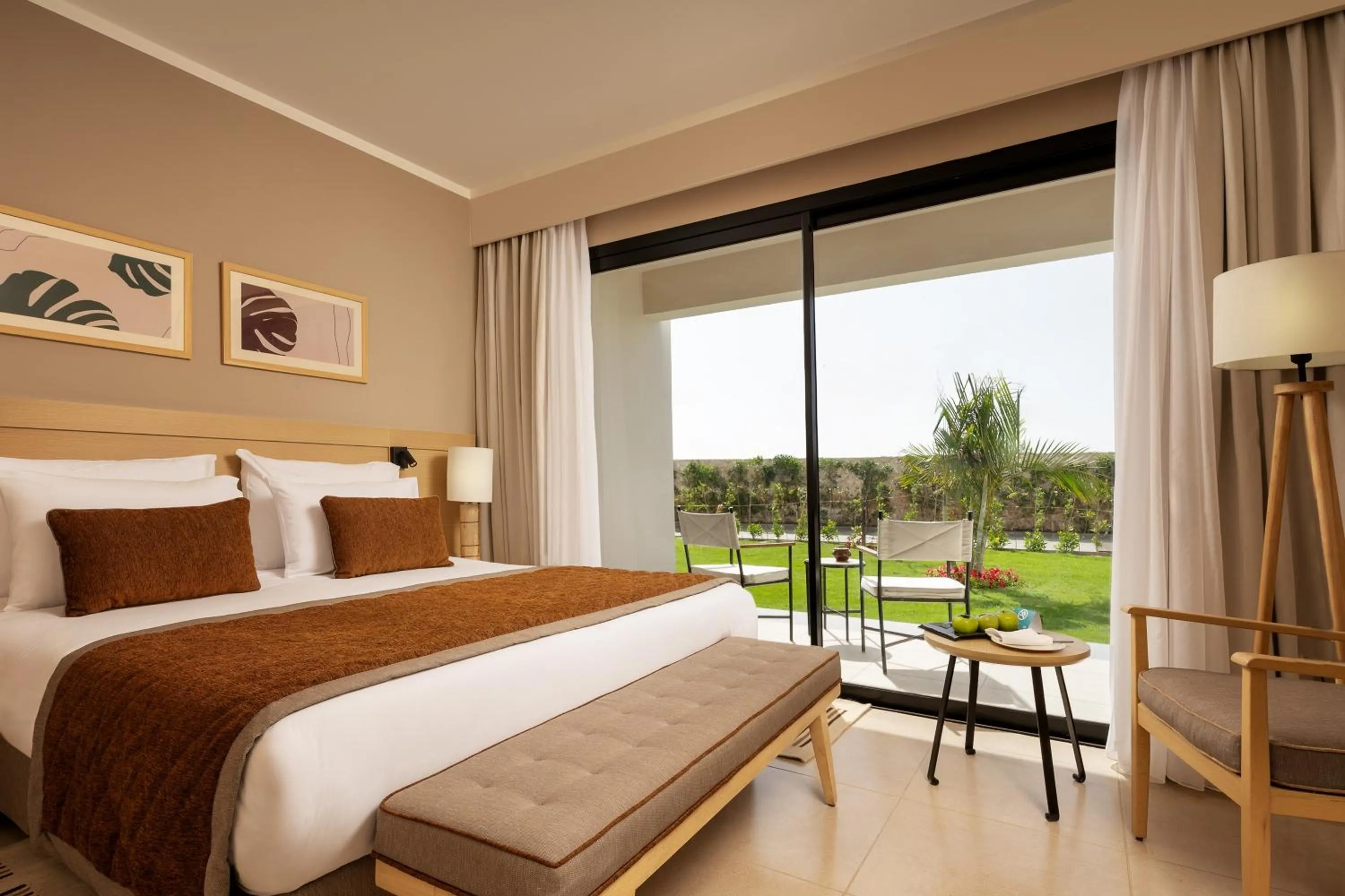 Deluxe Queen Garden View in JAZ Elite Amara