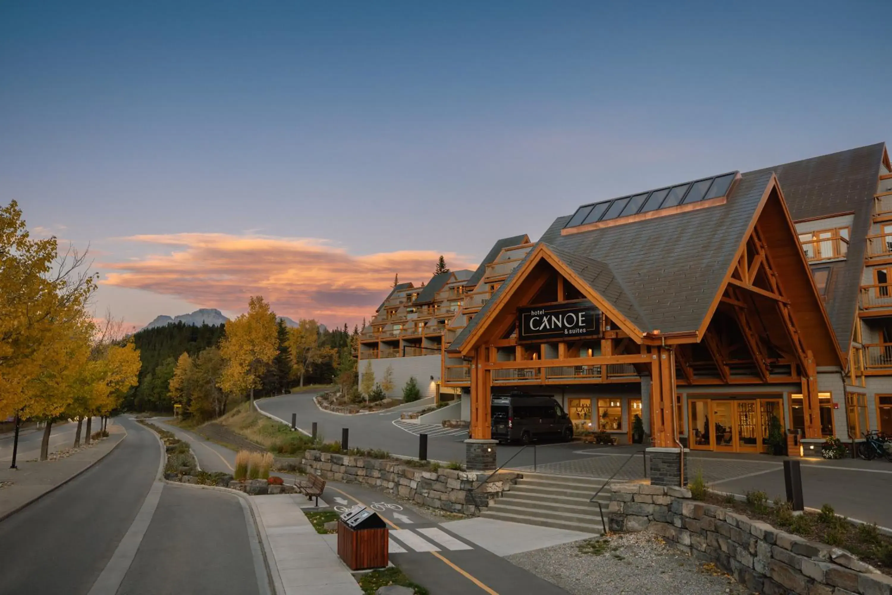 Hotel Canoe and Suites Hotel Canoe and Suites