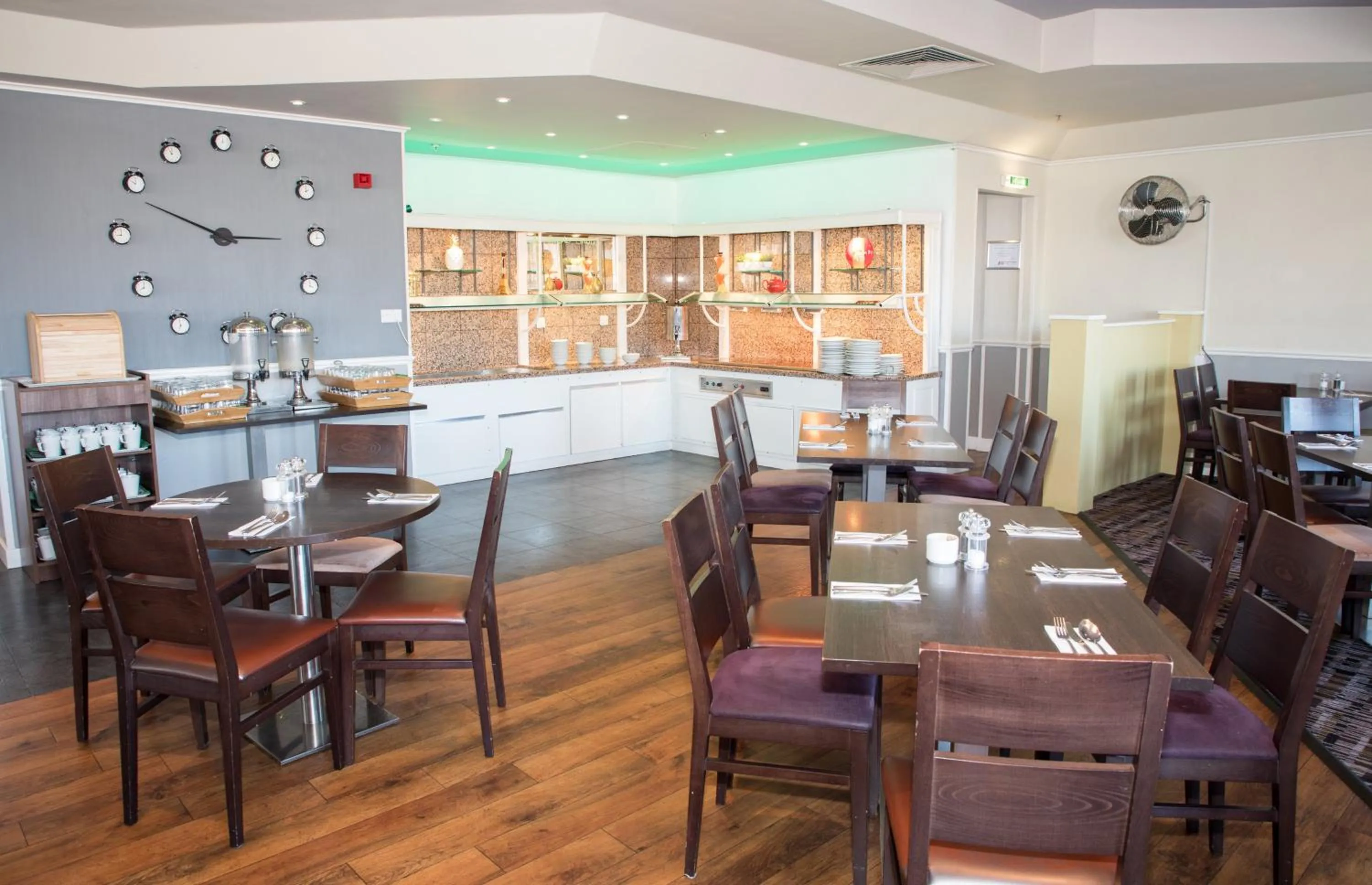 Breakfast in Holiday Inn Slough Windsor by IHG