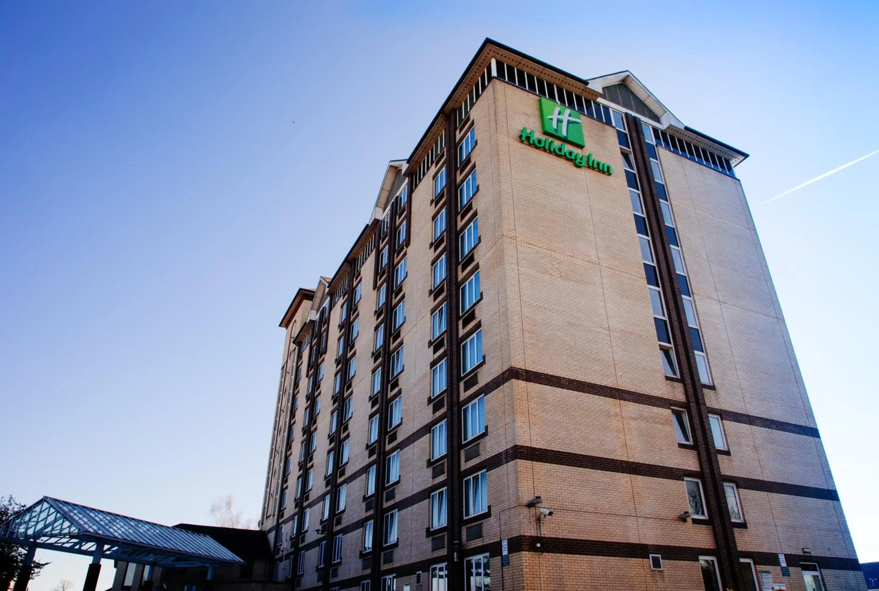 Property building in Holiday Inn Slough Windsor by IHG Property building in Holiday Inn Slough Windsor by IHG