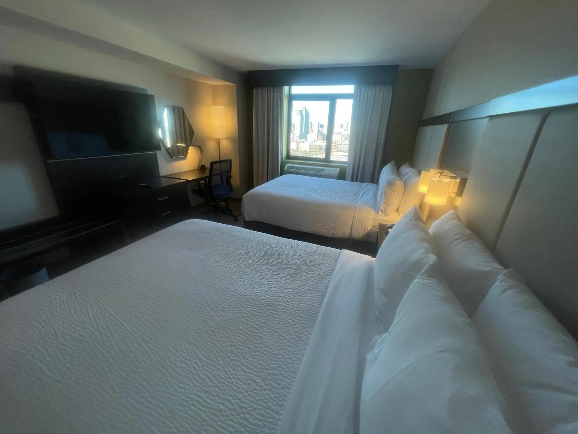 Holiday Inn Express Long Island City E - New York by IHG