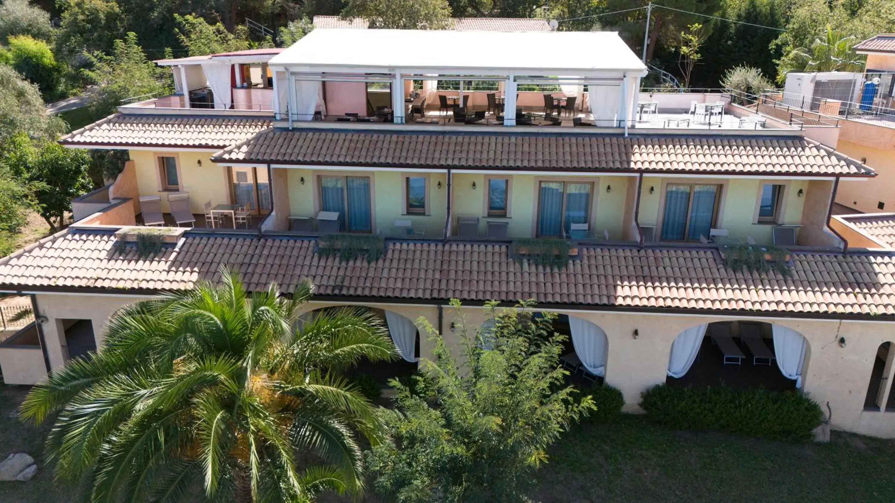 Property building in UNICO Cannamele Escape Tropea by Life Resorts Property building in UNICO Cannamele Escape Tropea by Life Resorts