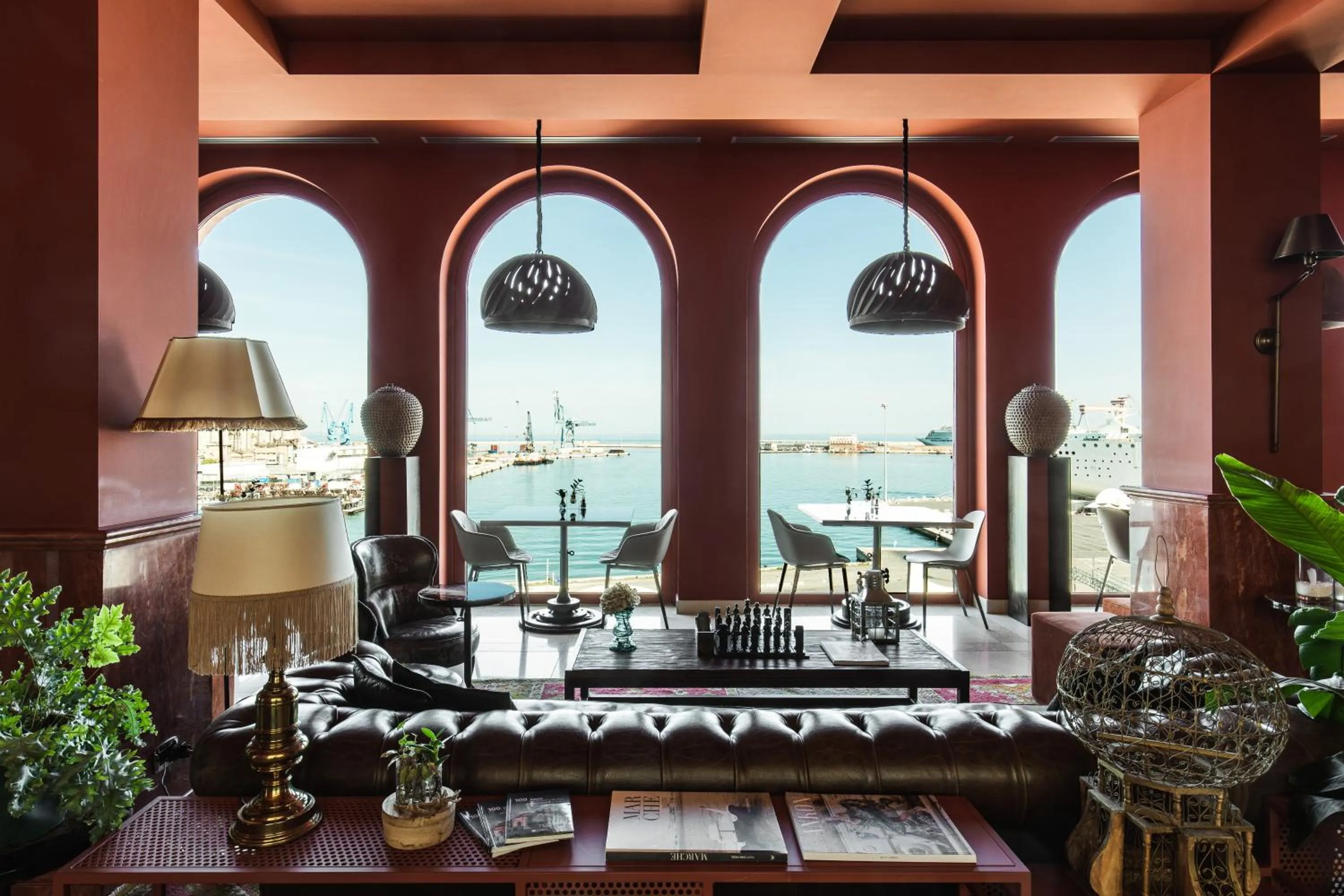Lounge or bar in SeePort Hotel