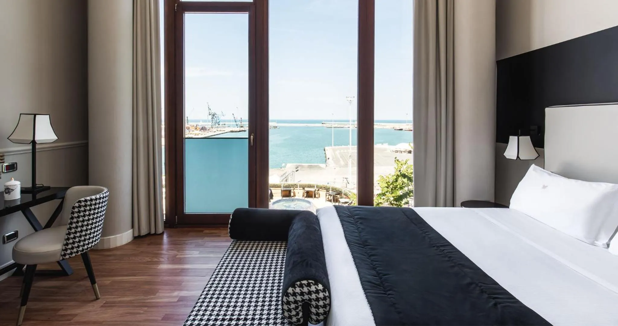 Photo of the whole room, Bed in SeePort Hotel
