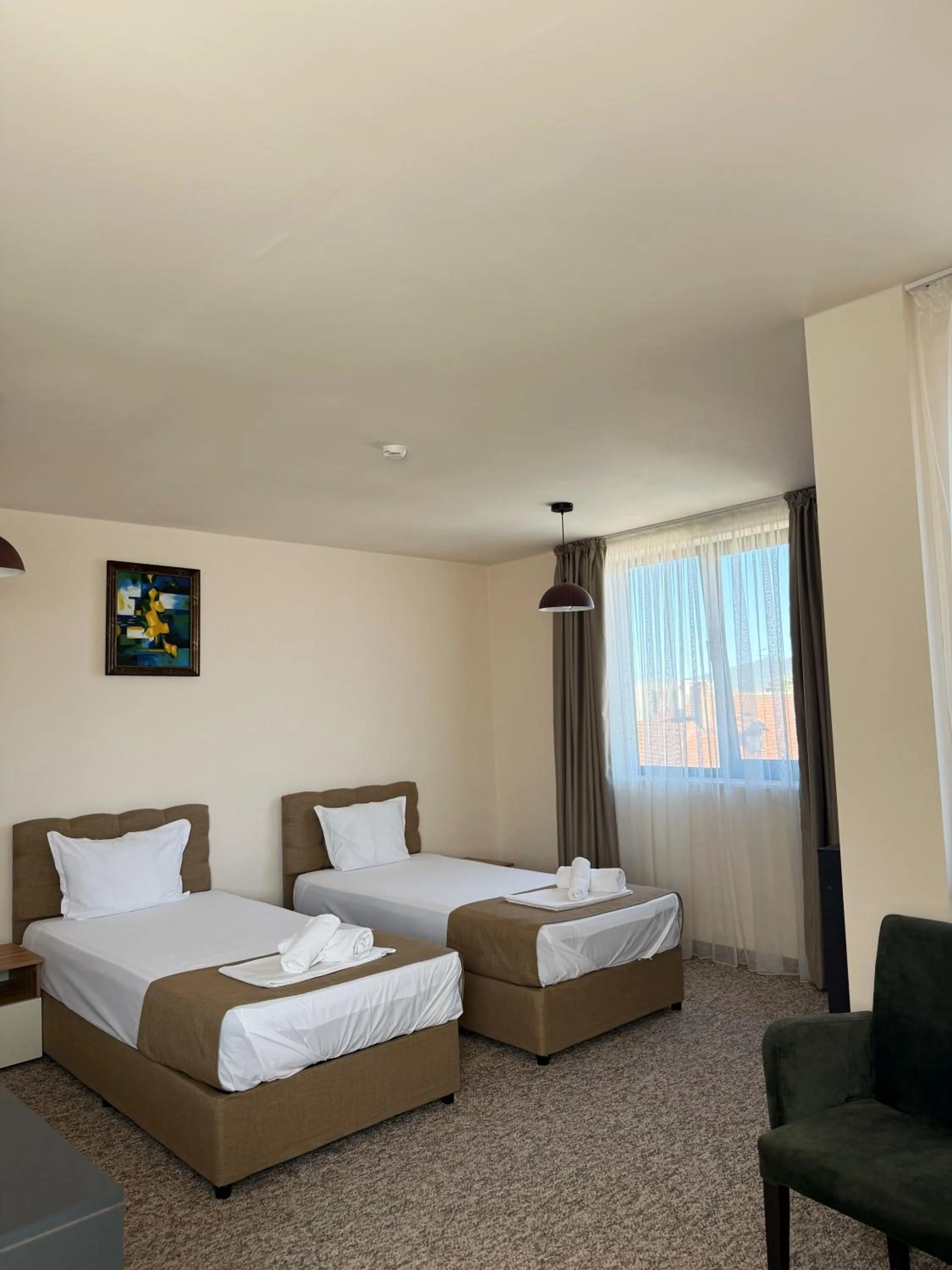 Deluxe Twin Room - single occupancy in City Plaza
