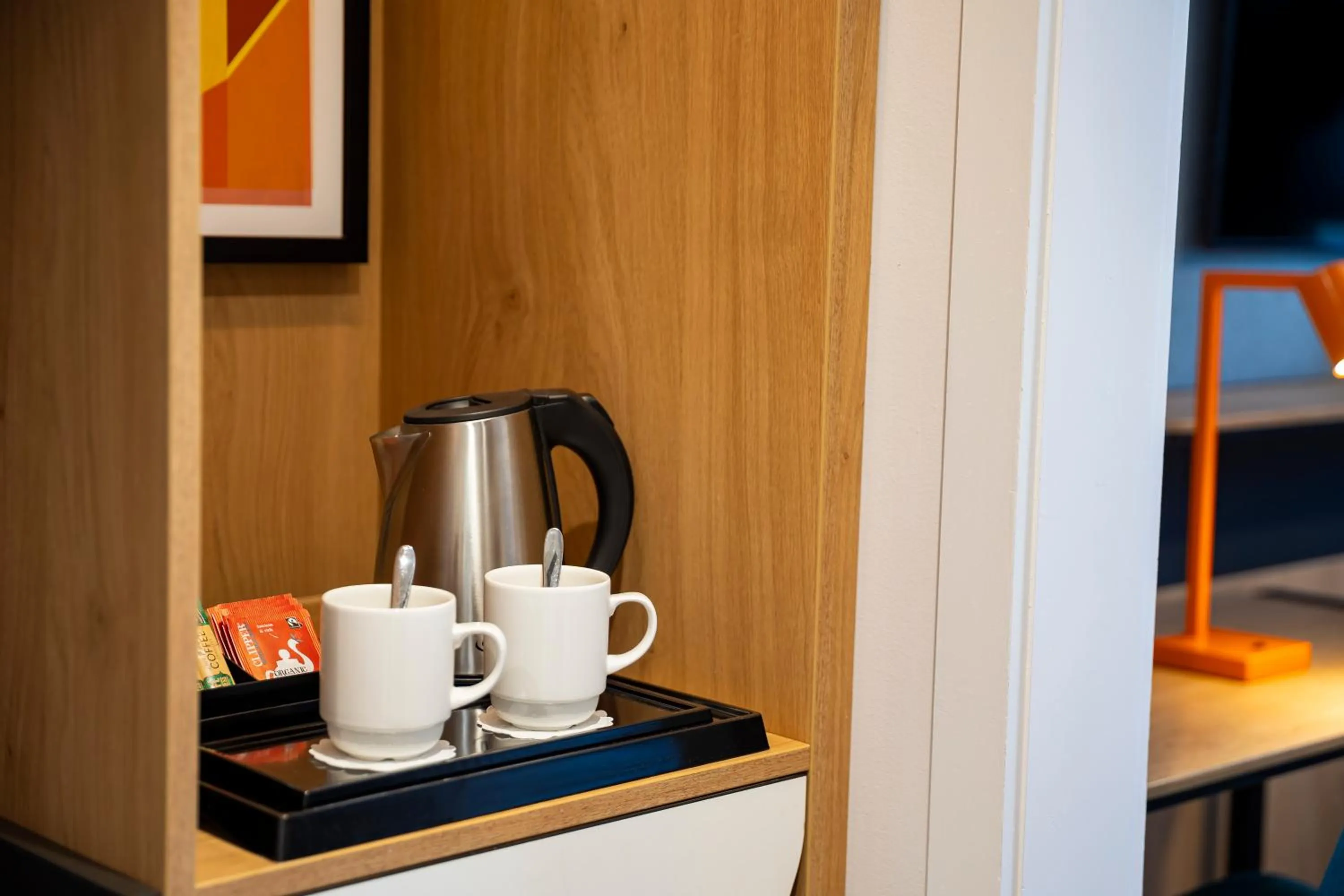 Coffee/tea facilities in Holiday Inn London-Bexley by IHG