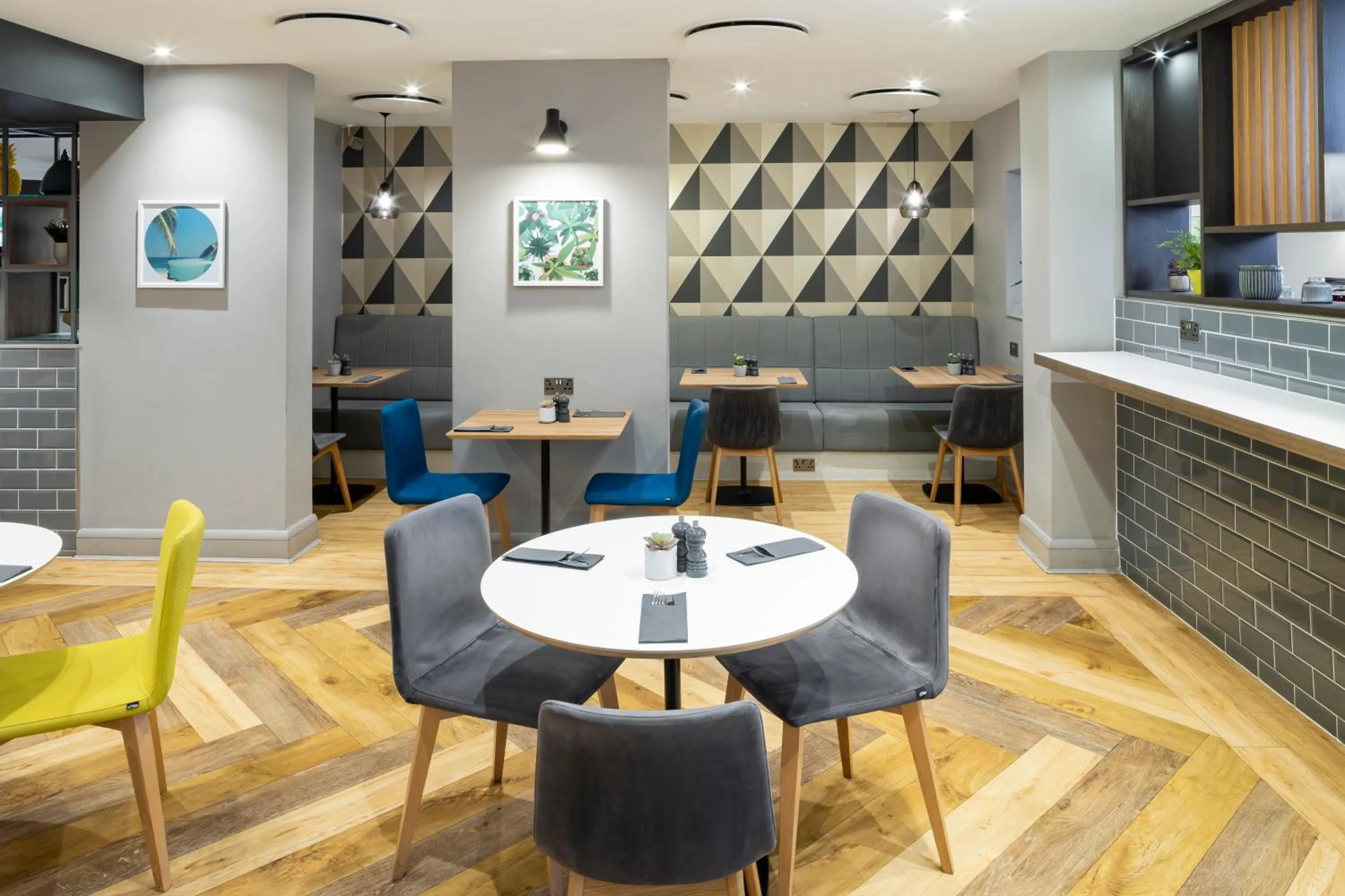 Restaurant/places to eat in Holiday Inn London-Bexley by IHG