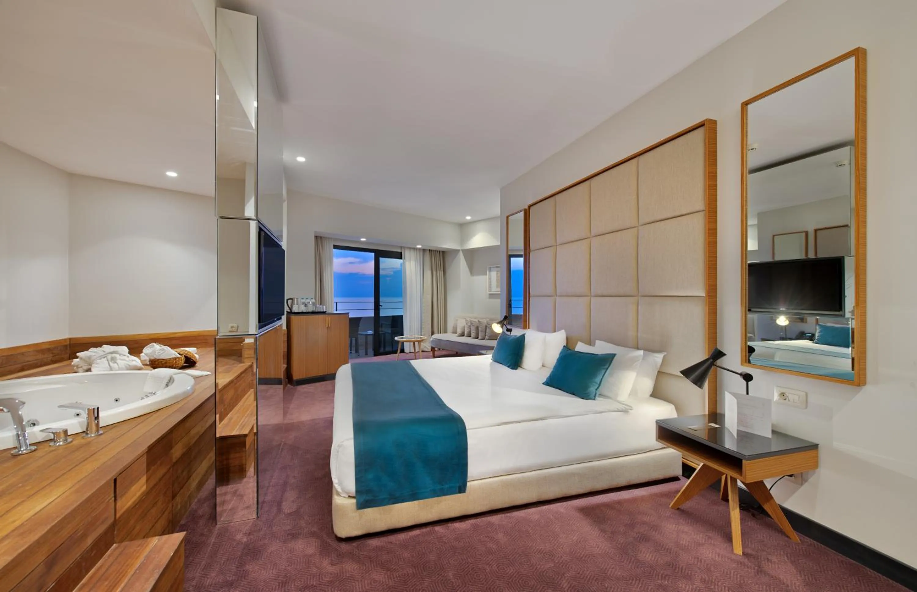 Honeymoon Corner Suite with Sea View in Ramada Plaza Hotel & Spa Trabzon